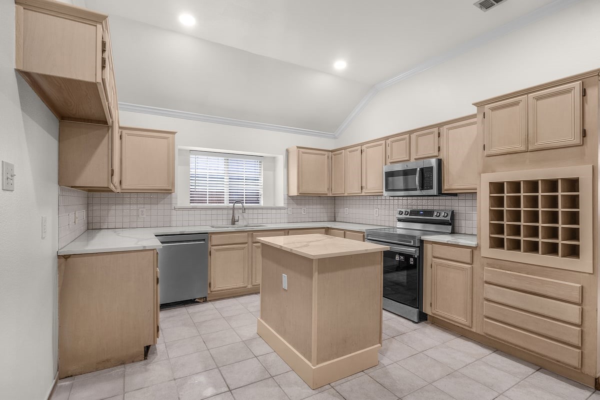 3314 Suzanne Drive