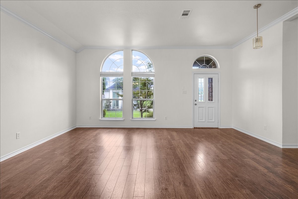 3314 Suzanne Drive