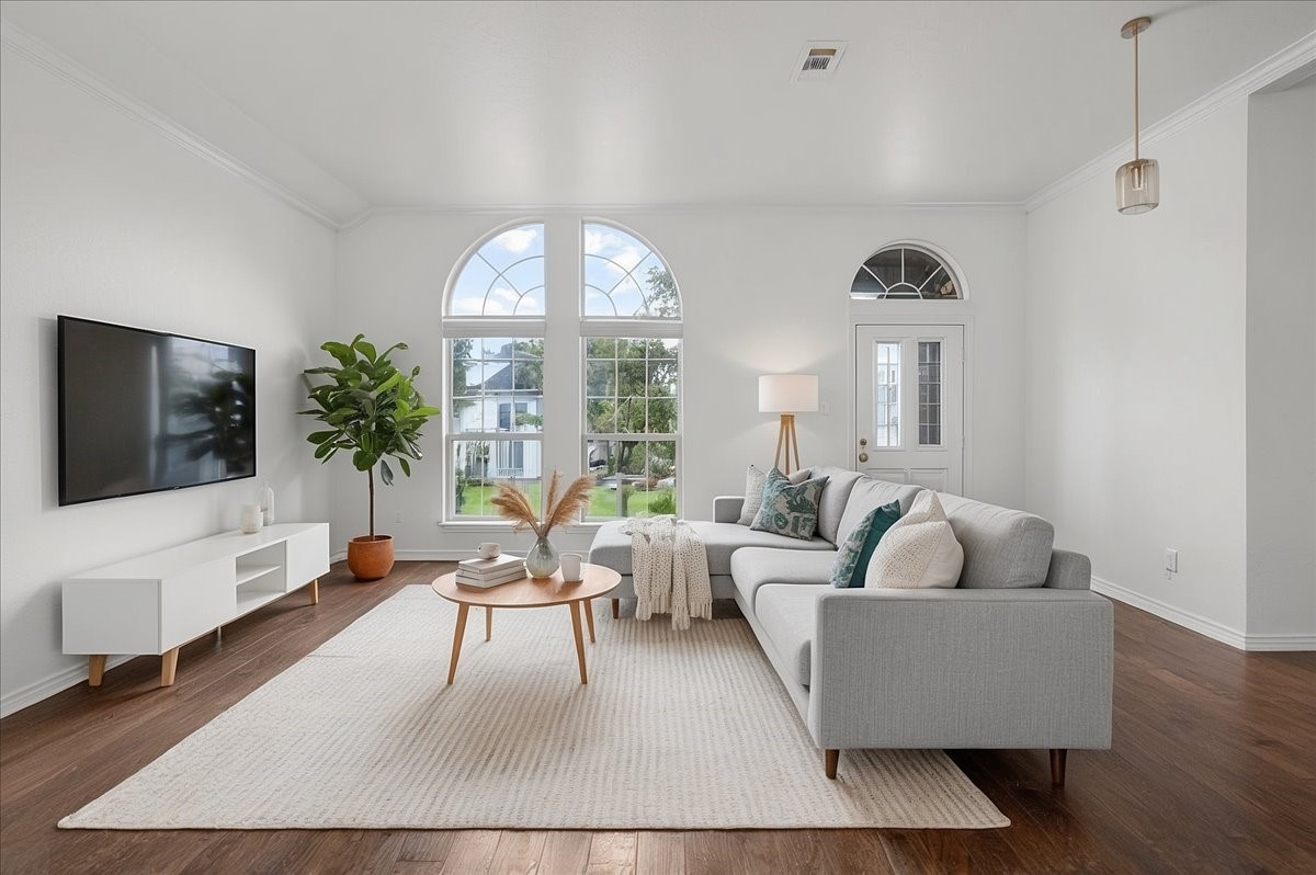 3314 Suzanne Drive