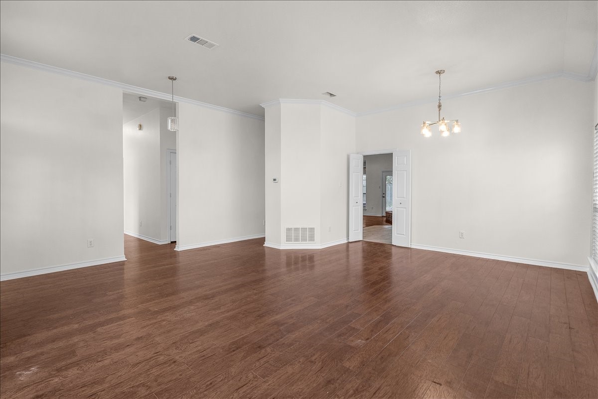 3314 Suzanne Drive