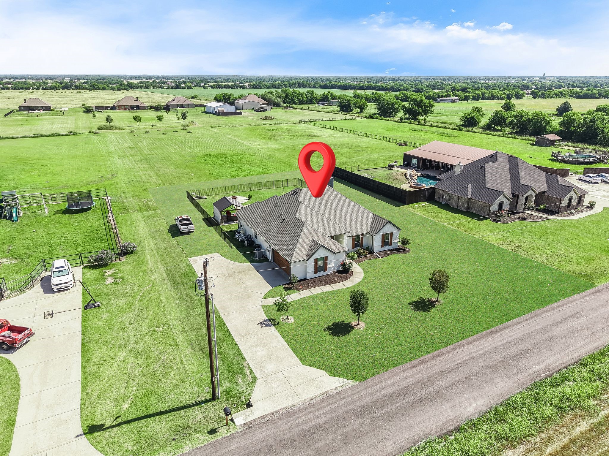 2423 County Road 2710