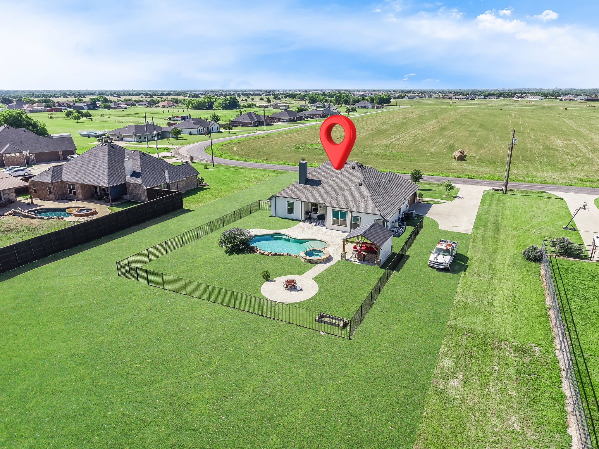 2423 County Road 2710