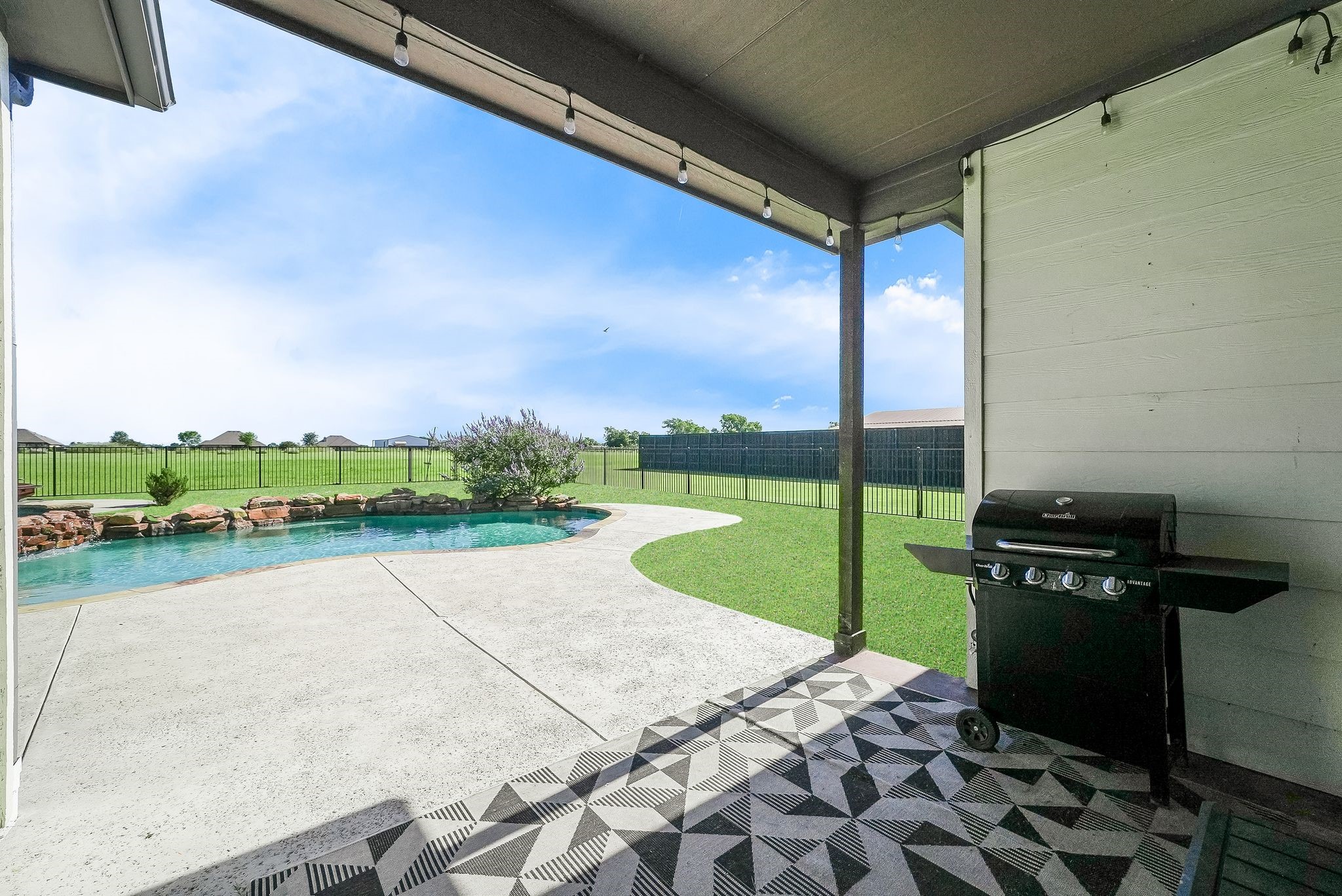 2423 County Road 2710