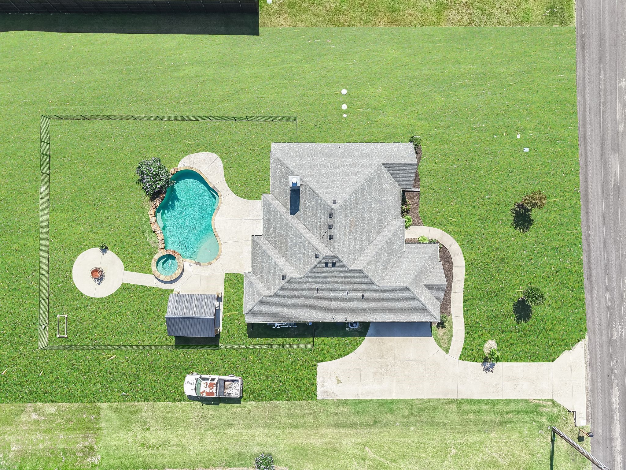2423 County Road 2710