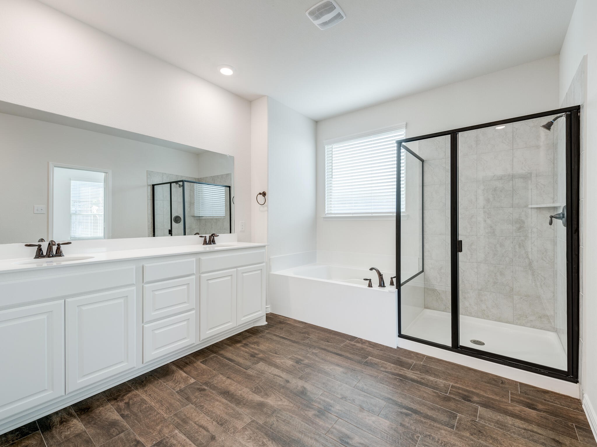 3127 Maverick Drive