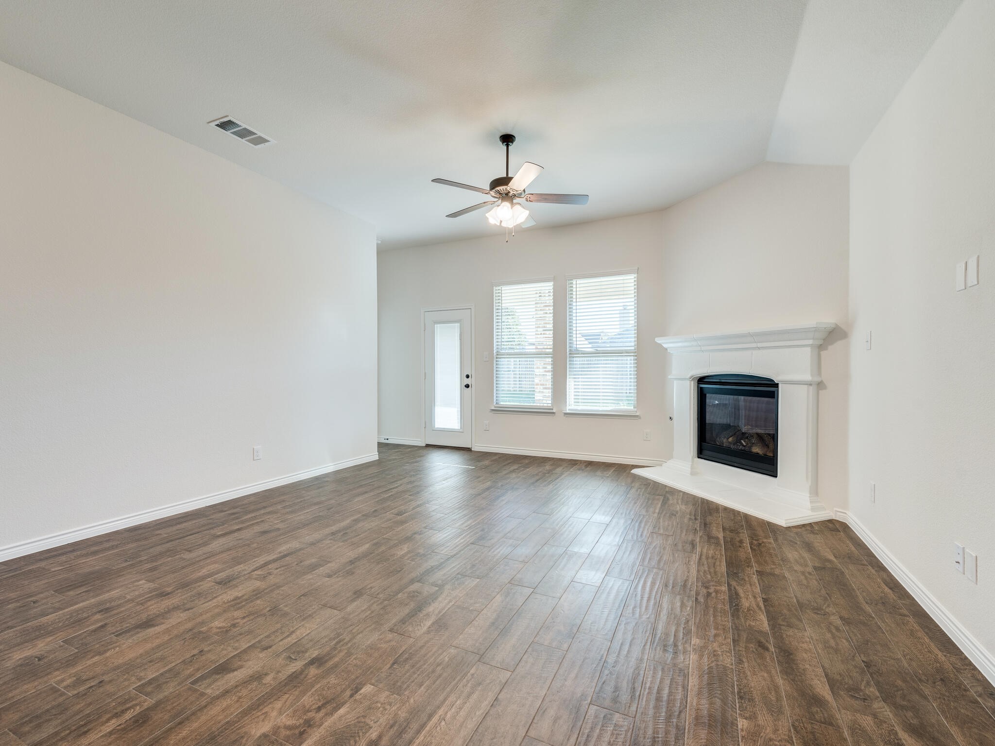 3127 Maverick Drive