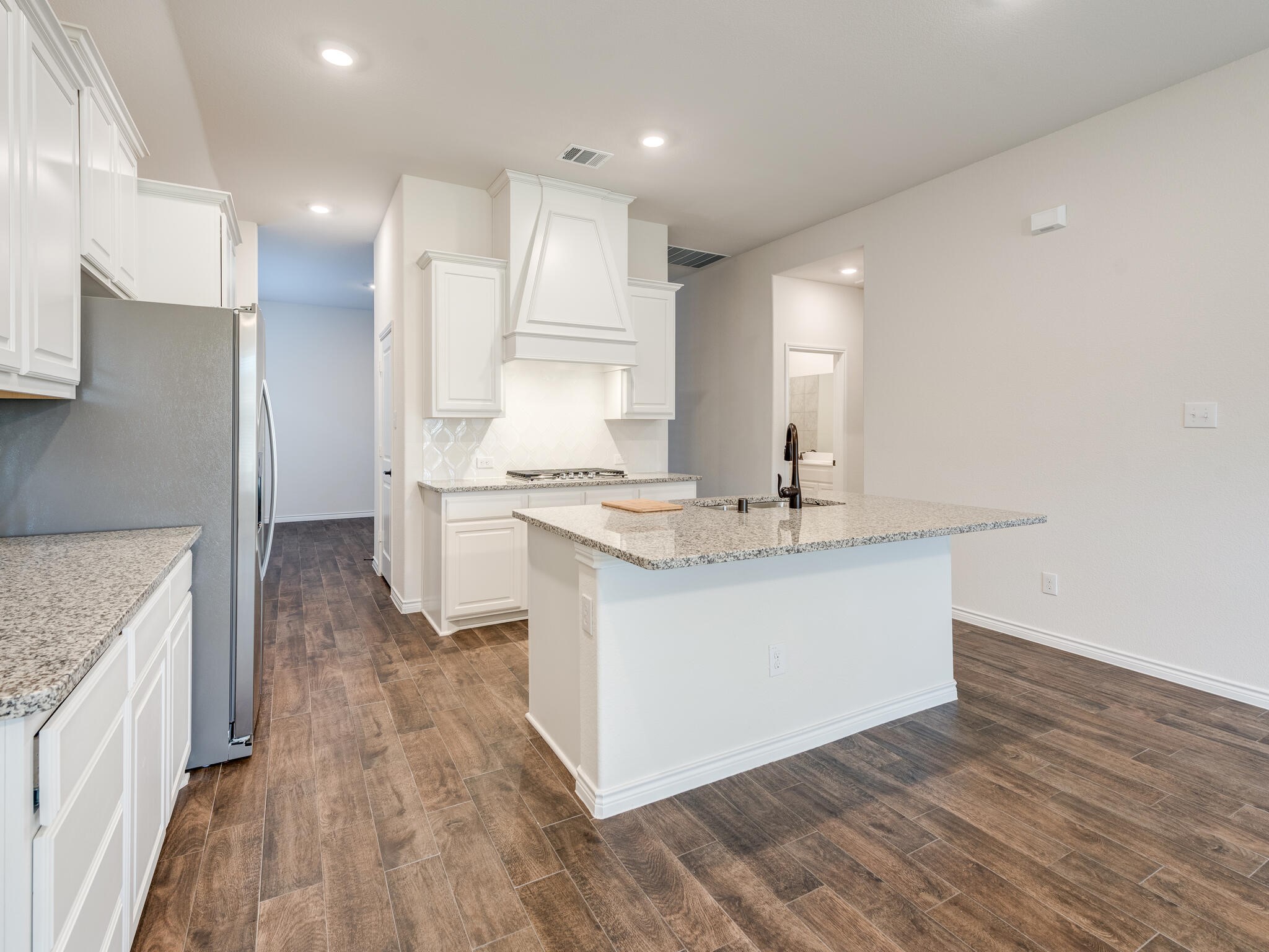 3127 Maverick Drive