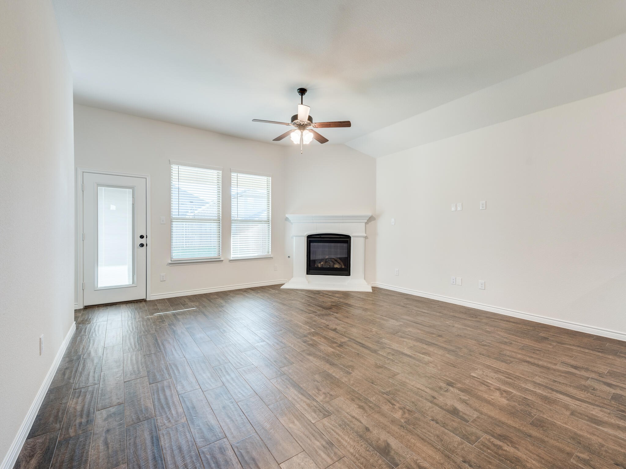 3127 Maverick Drive