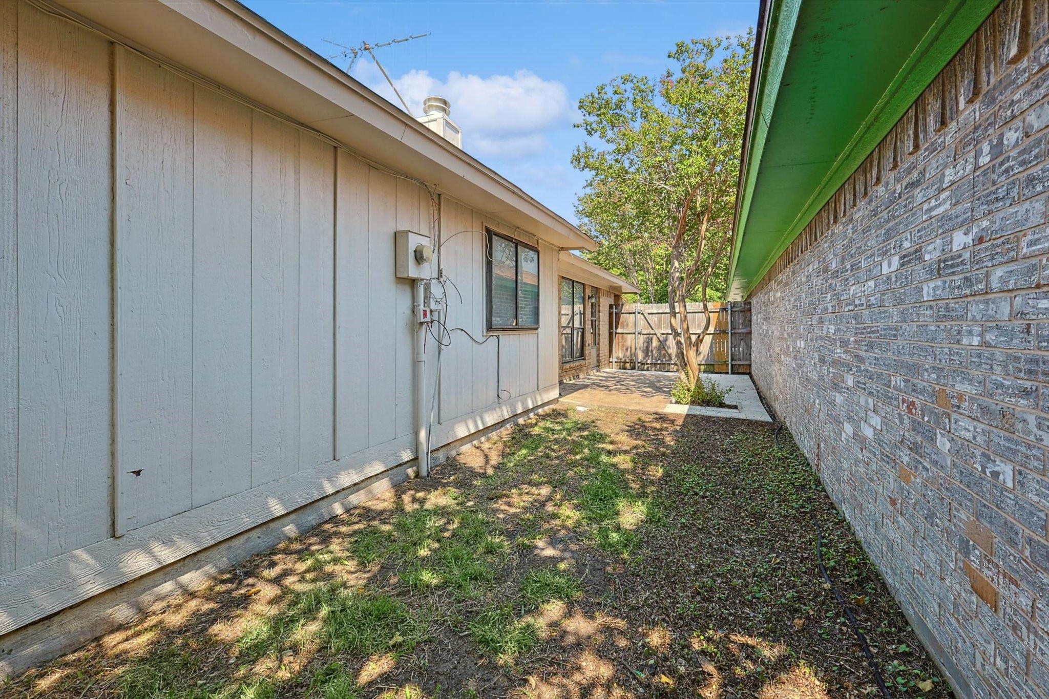 5137 Shoregate Drive