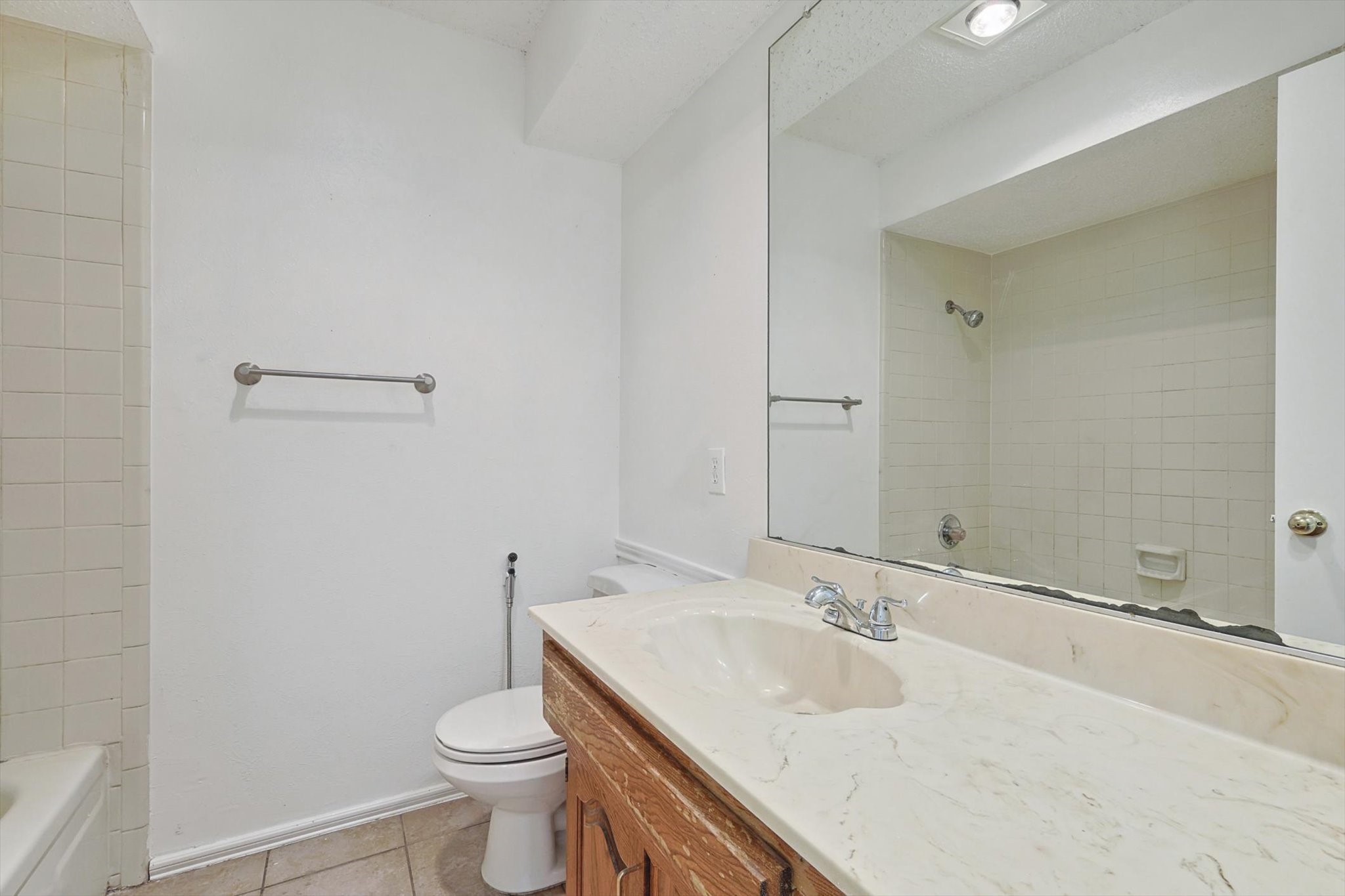 5137 Shoregate Drive