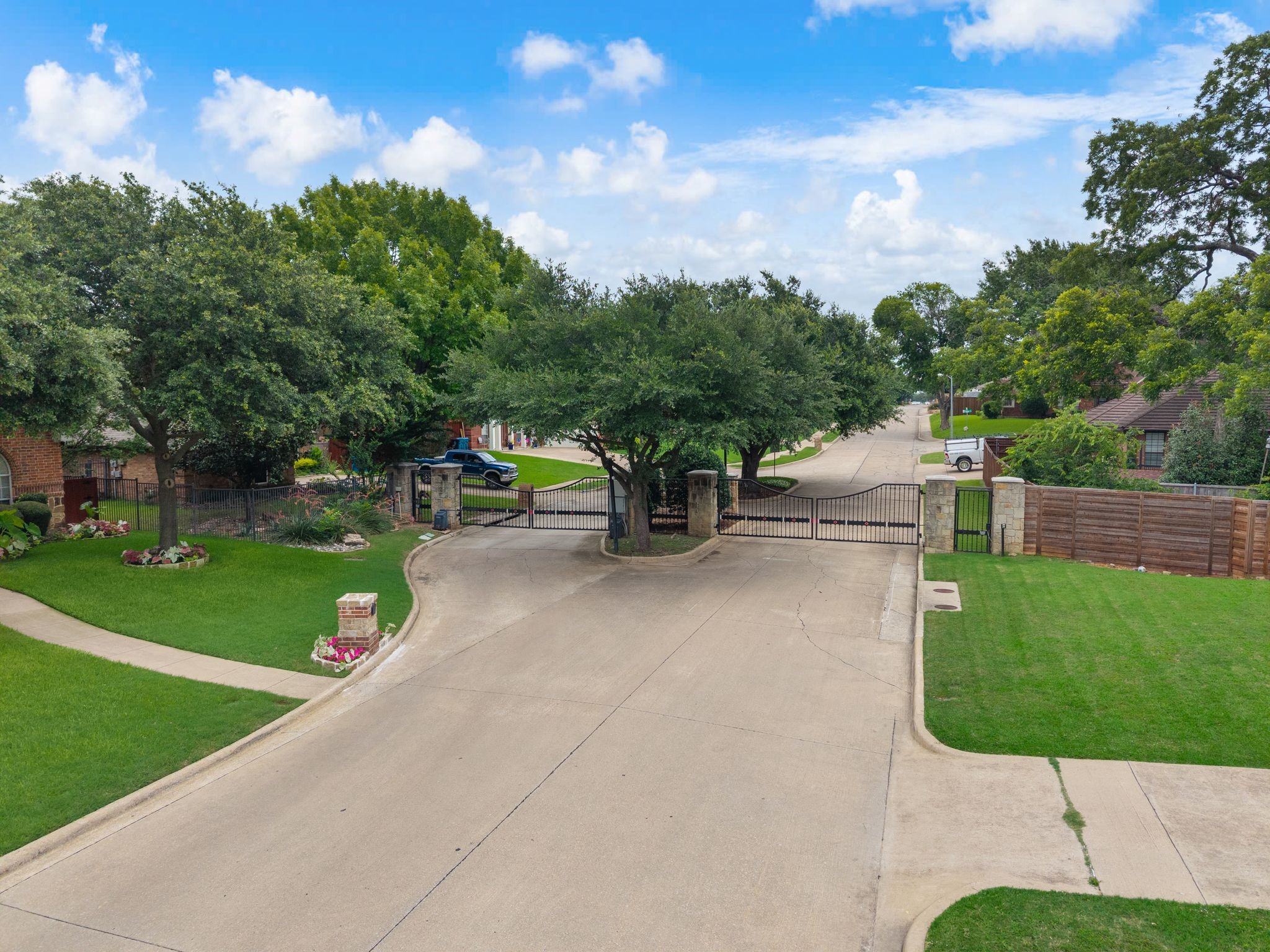 1910 Skipaway Drive