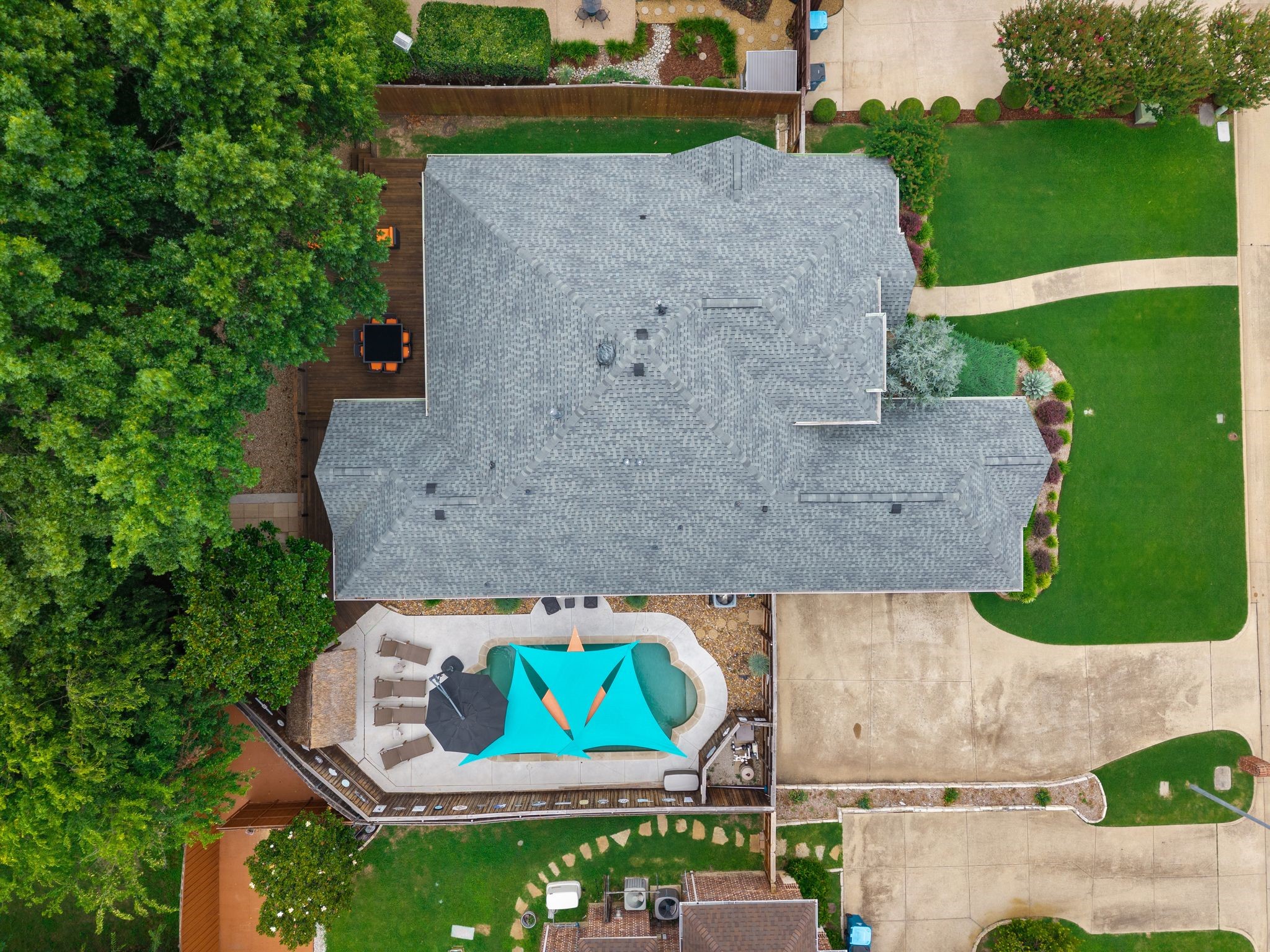1910 Skipaway Drive