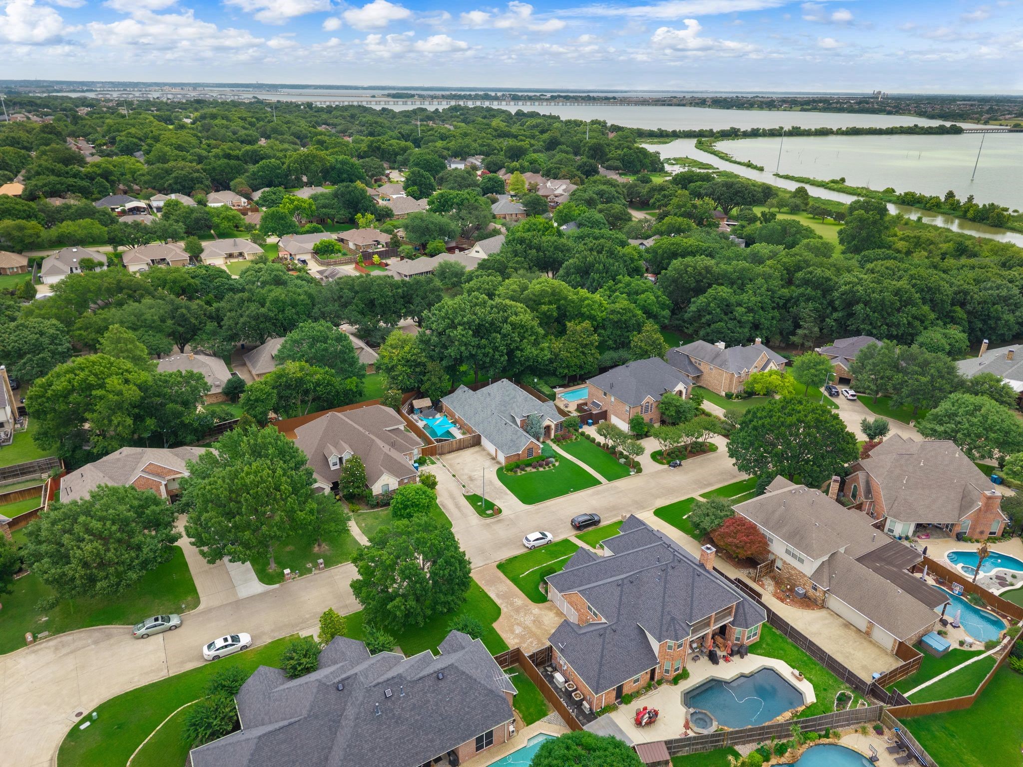 1910 Skipaway Drive