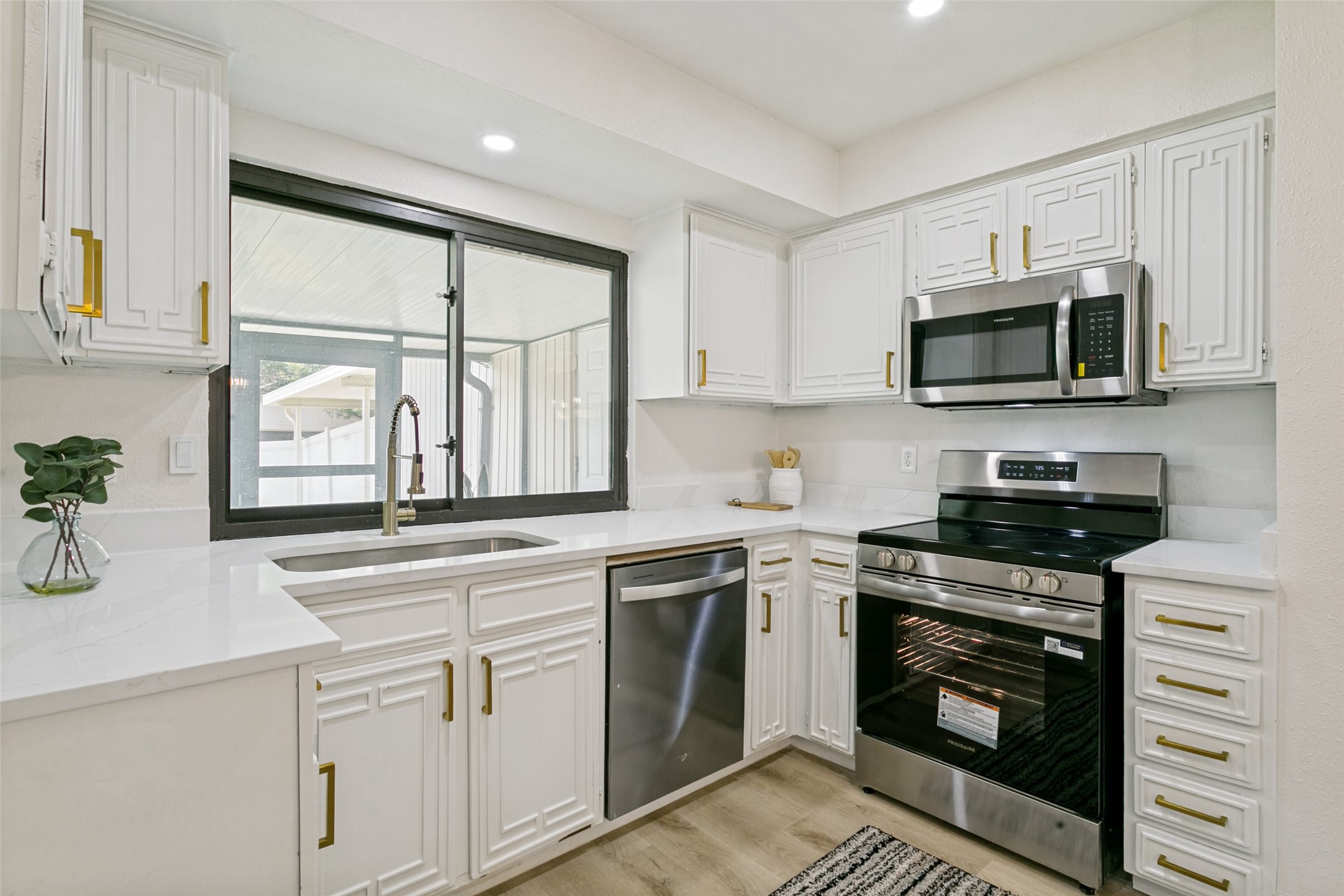 1214 Valencia Lane