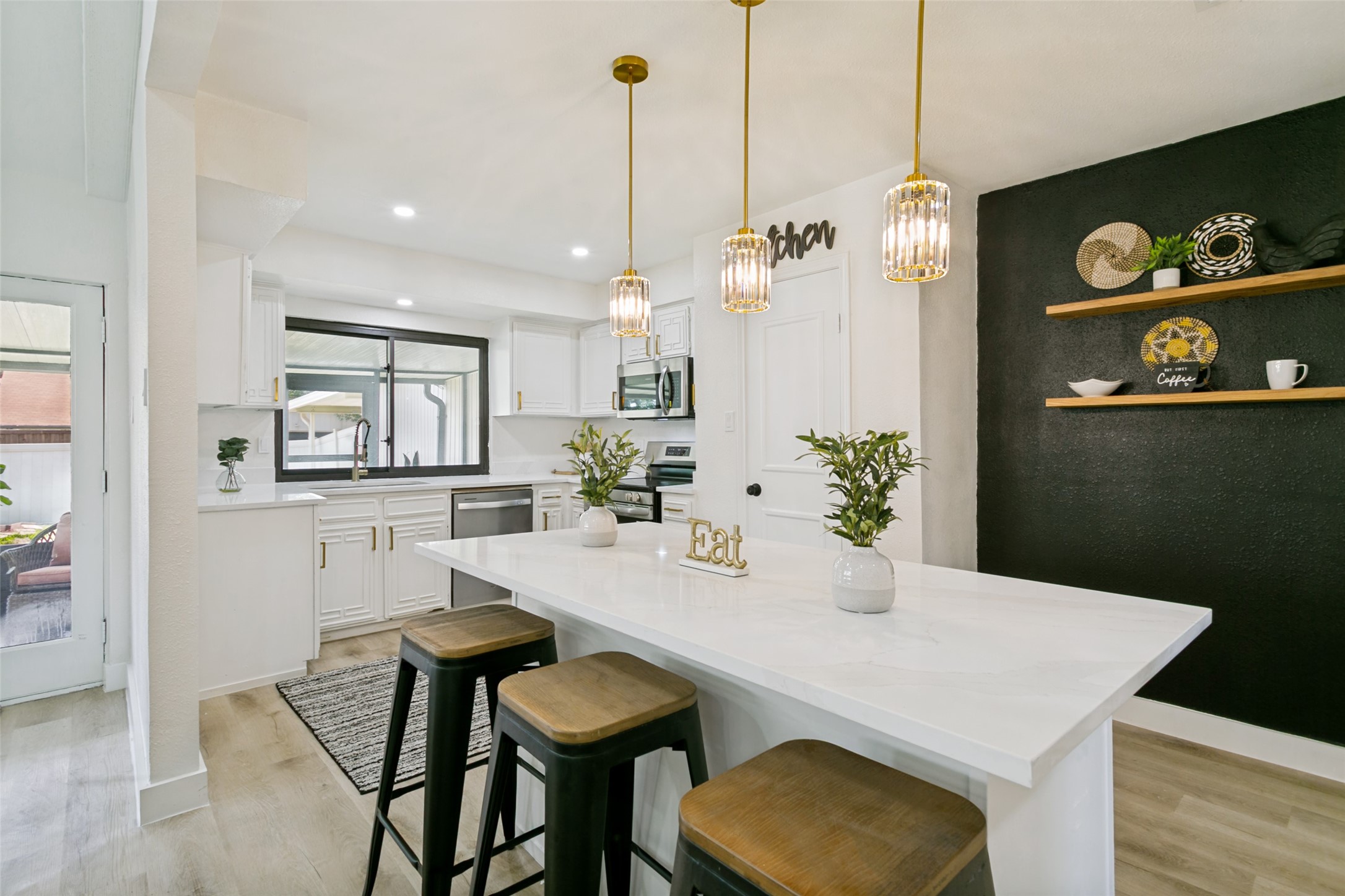 1214 Valencia Lane