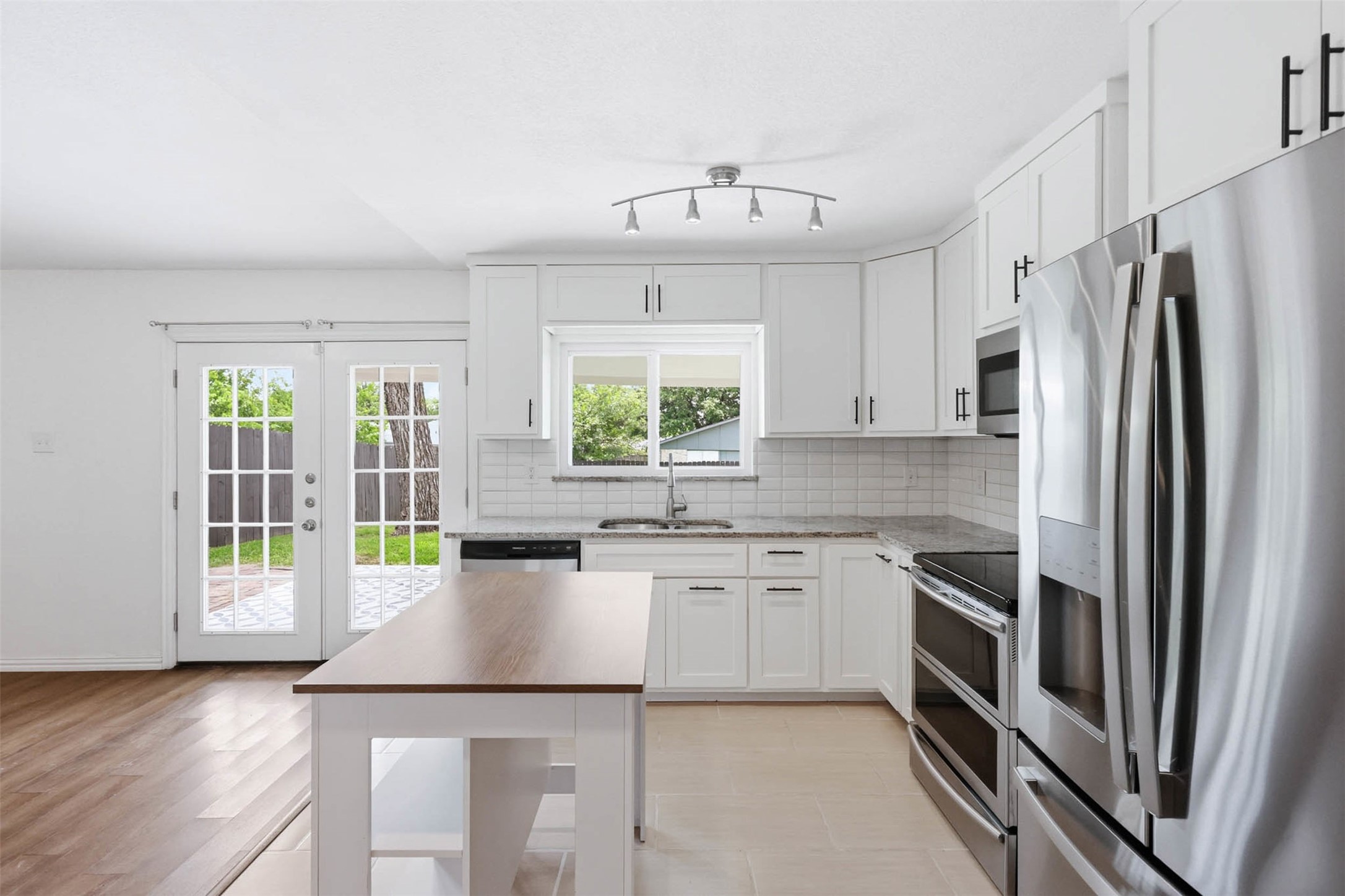 3122 Furneaux Lane