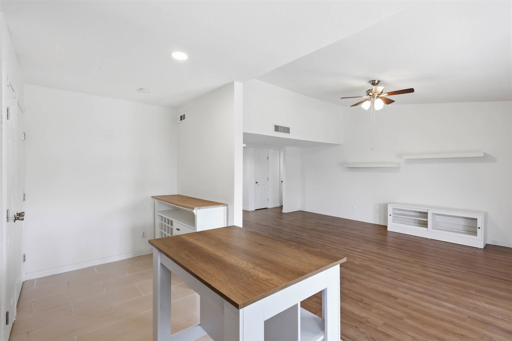 3122 Furneaux Lane