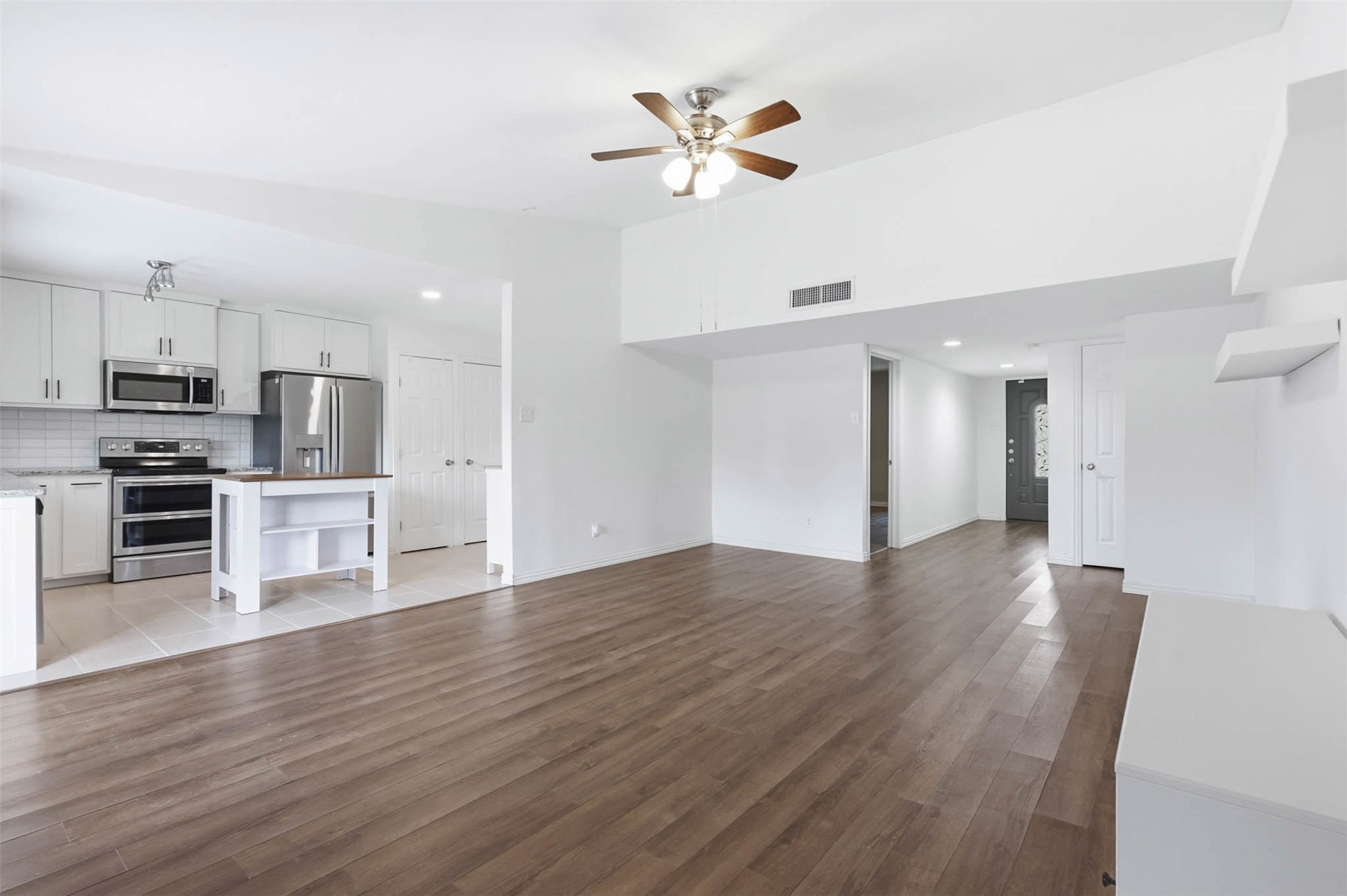 3122 Furneaux Lane