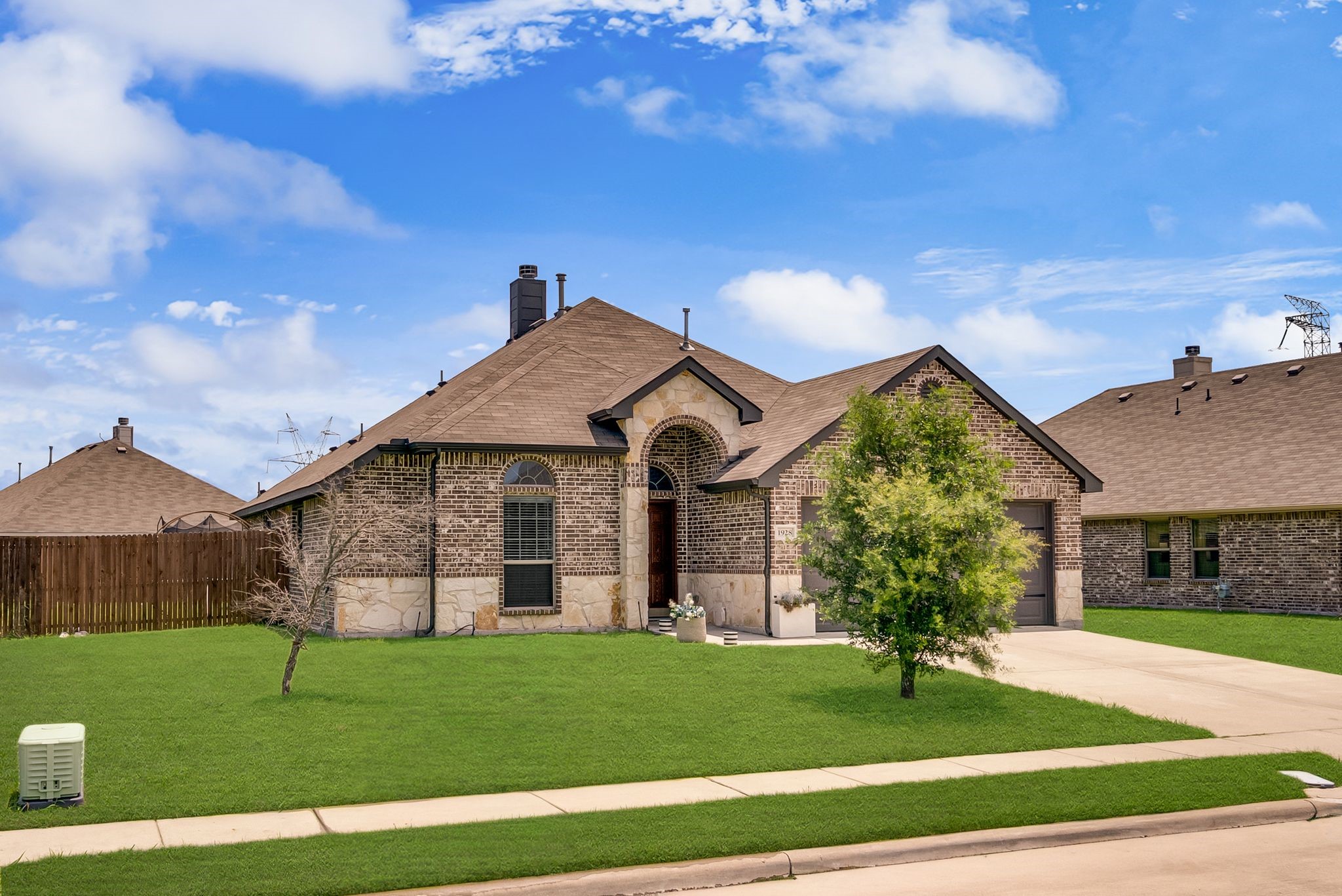 1928 Glen Meadow Drive