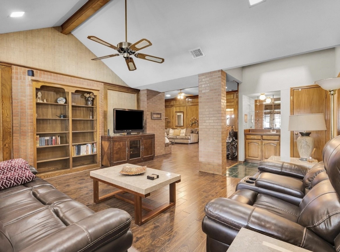 3630 Ridgewood Drive