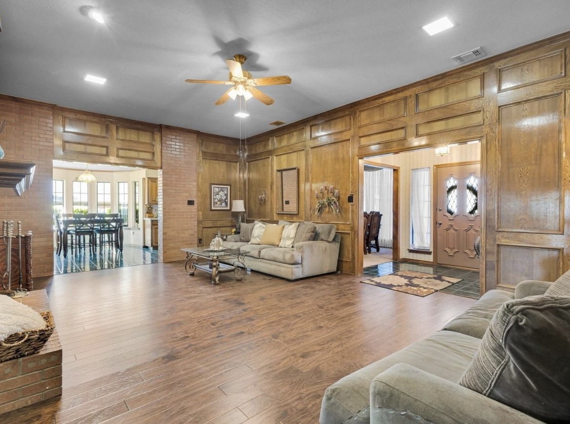 3630 Ridgewood Drive