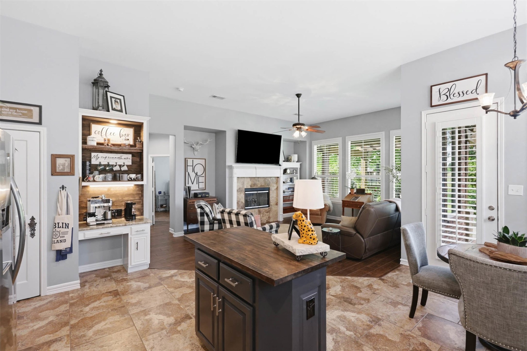 8813 Edinburgh Lane