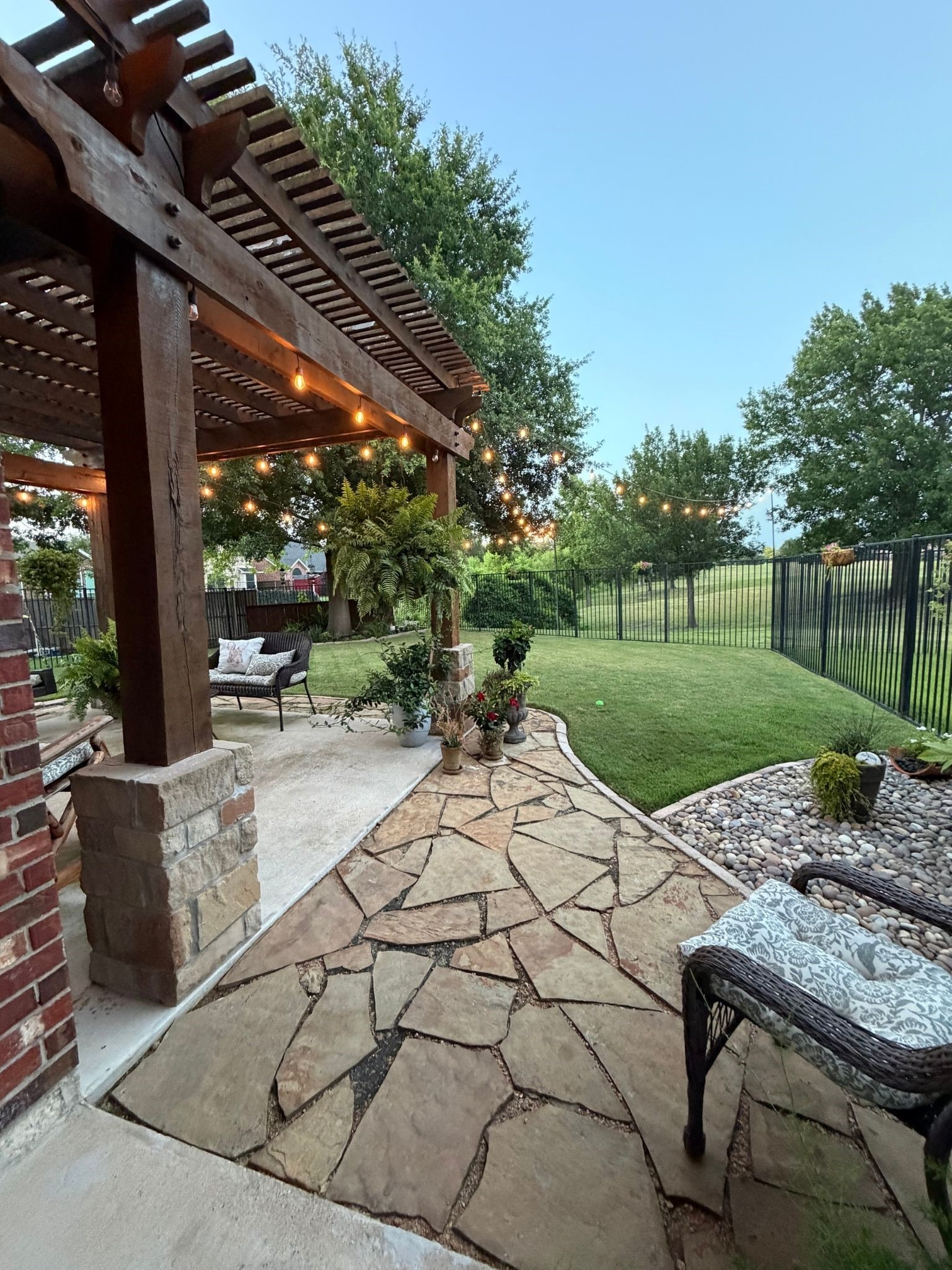 8813 Edinburgh Lane