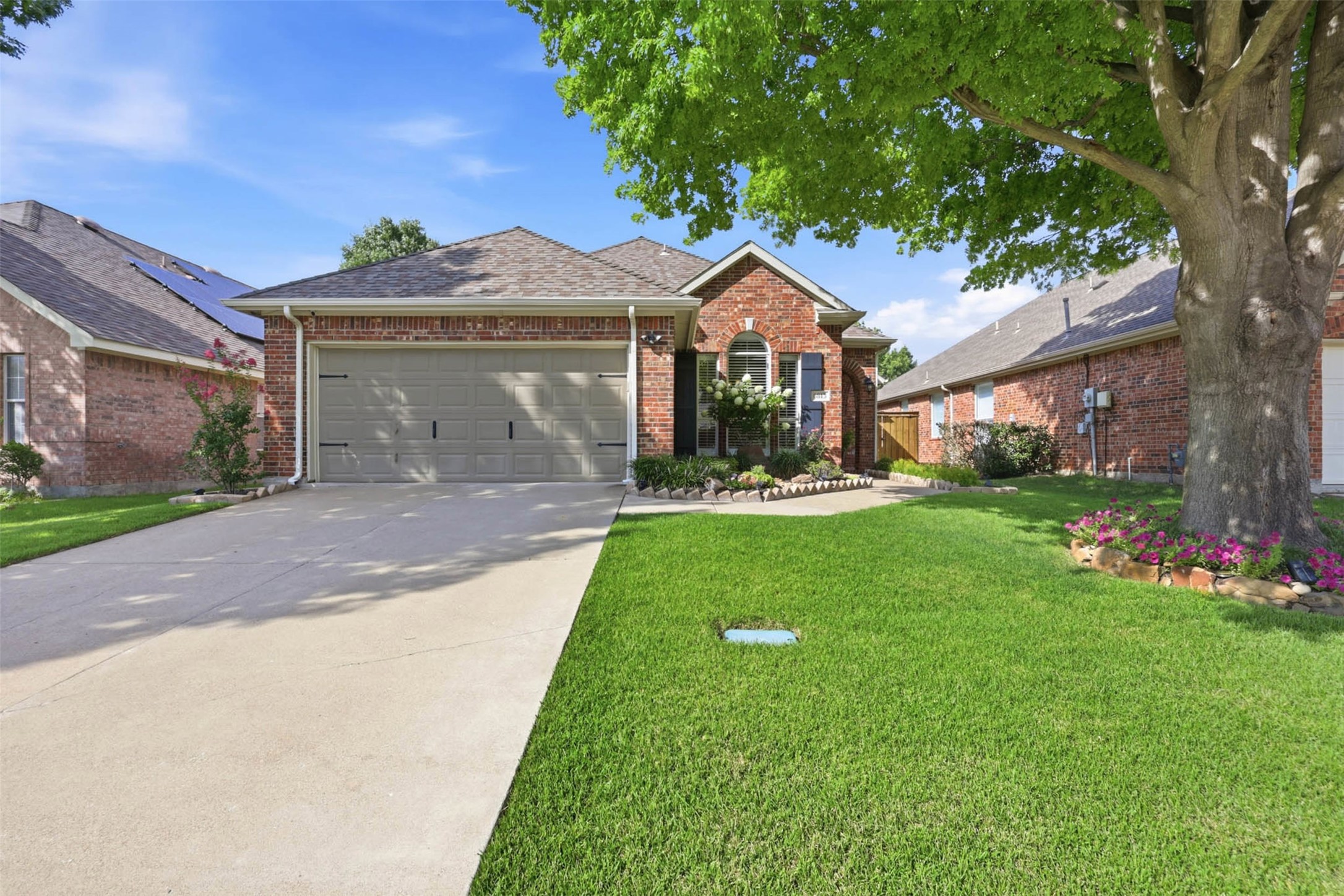 8813 Edinburgh Lane