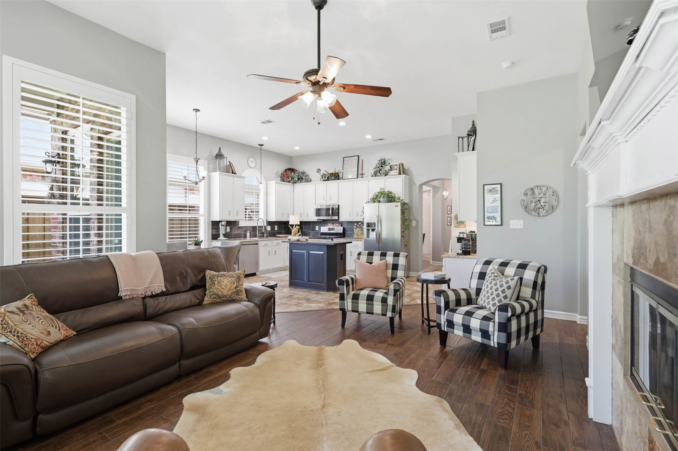 8813 Edinburgh Lane