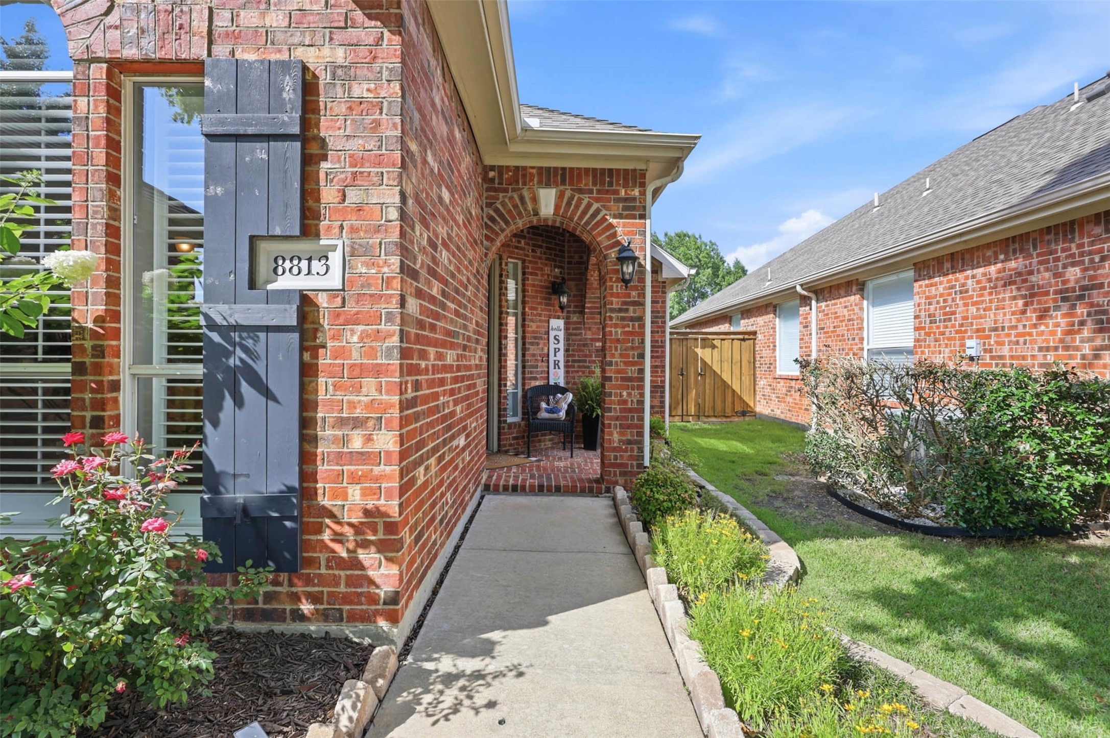 8813 Edinburgh Lane