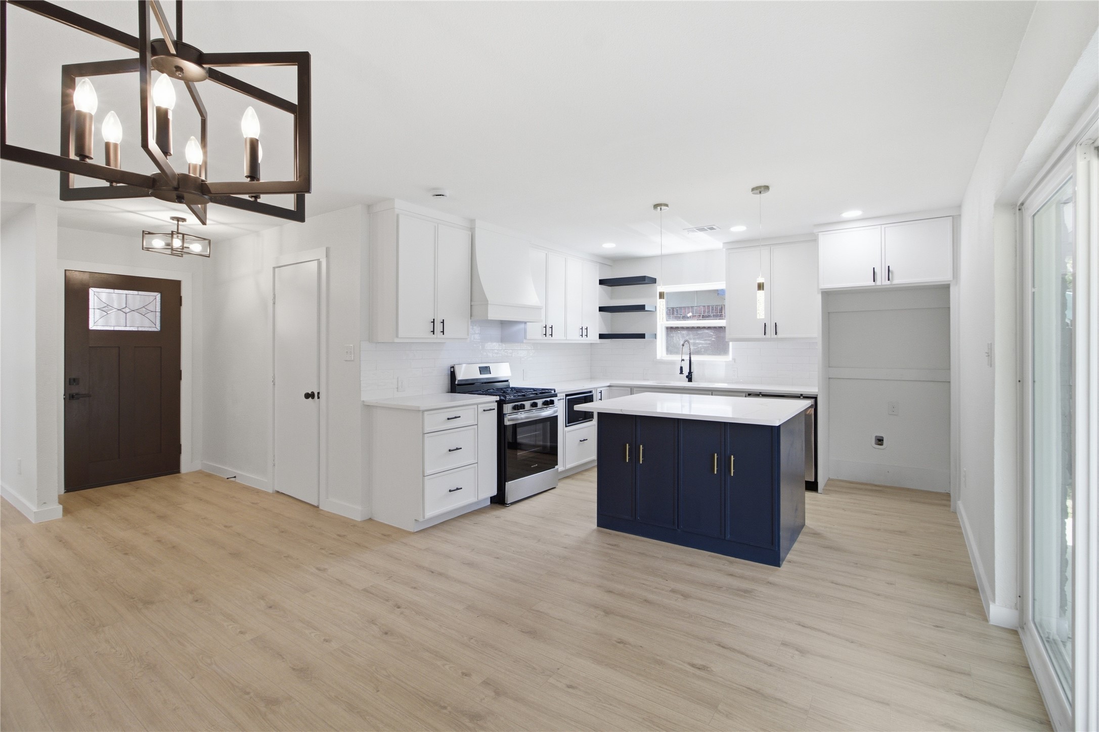 501 Bay Shore Drive