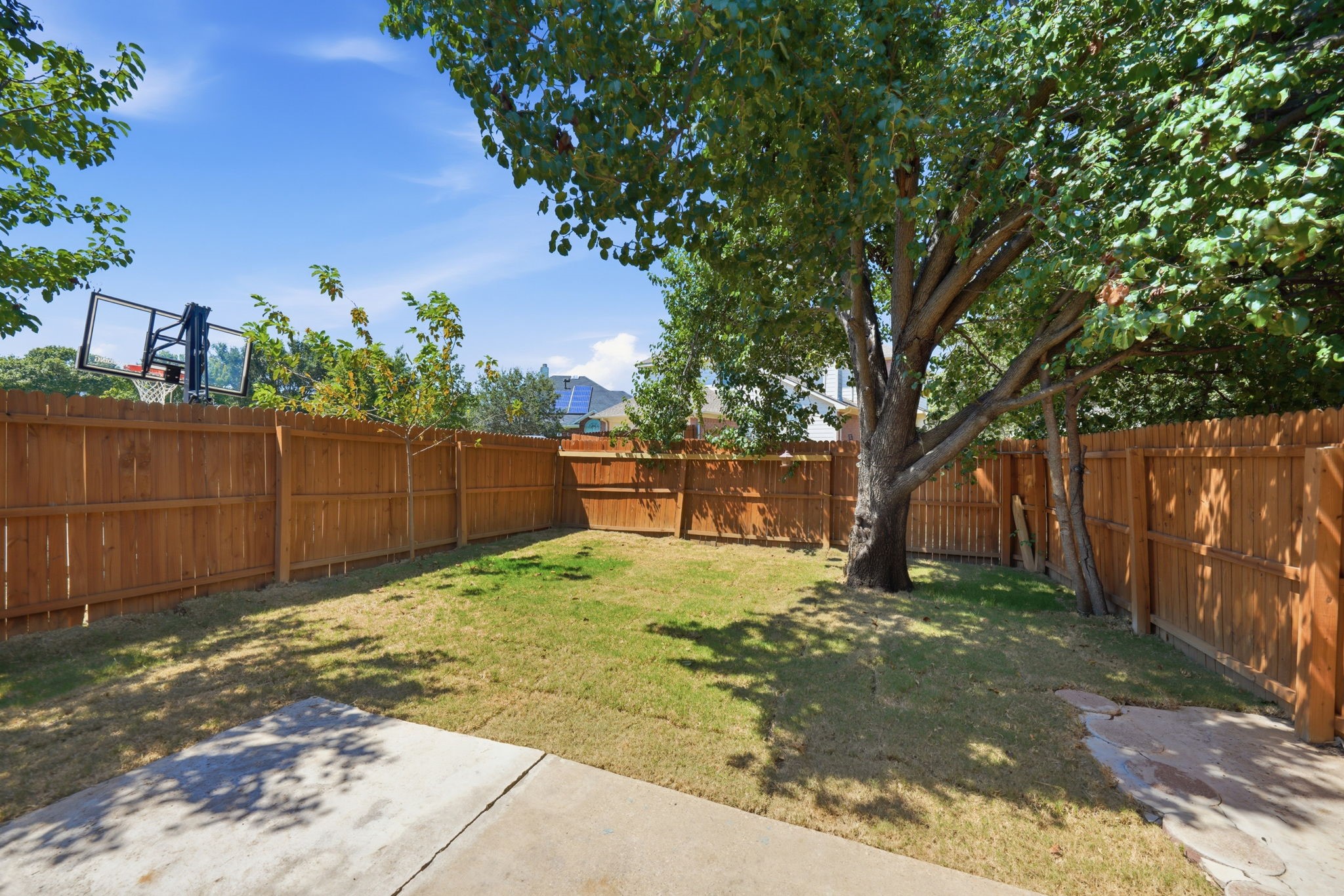 5228 Boxwood Lane