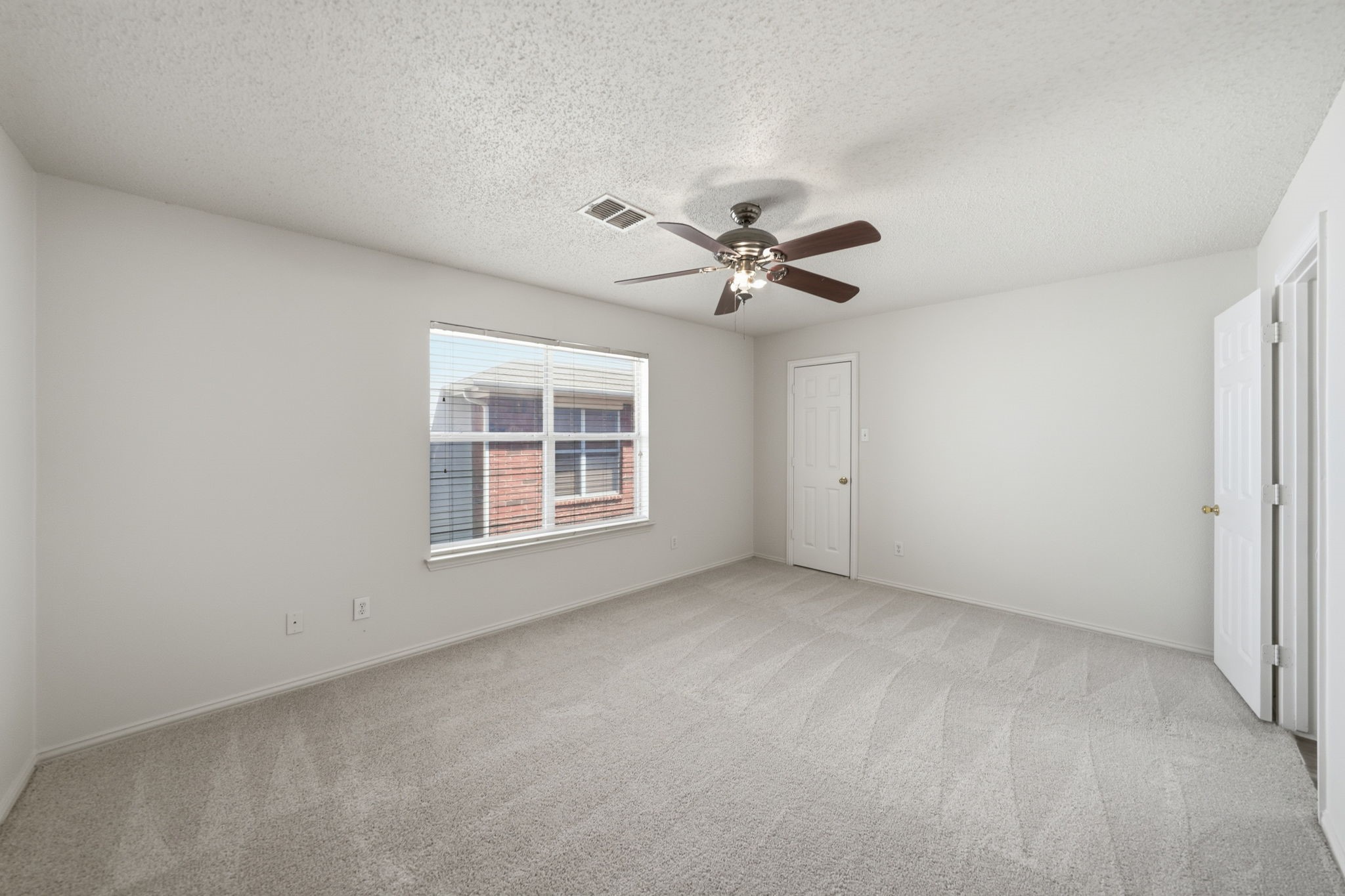 5228 Boxwood Lane