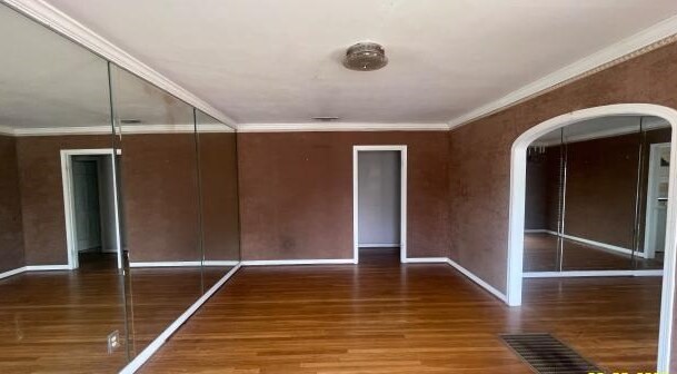 2332 Glencrest Drive