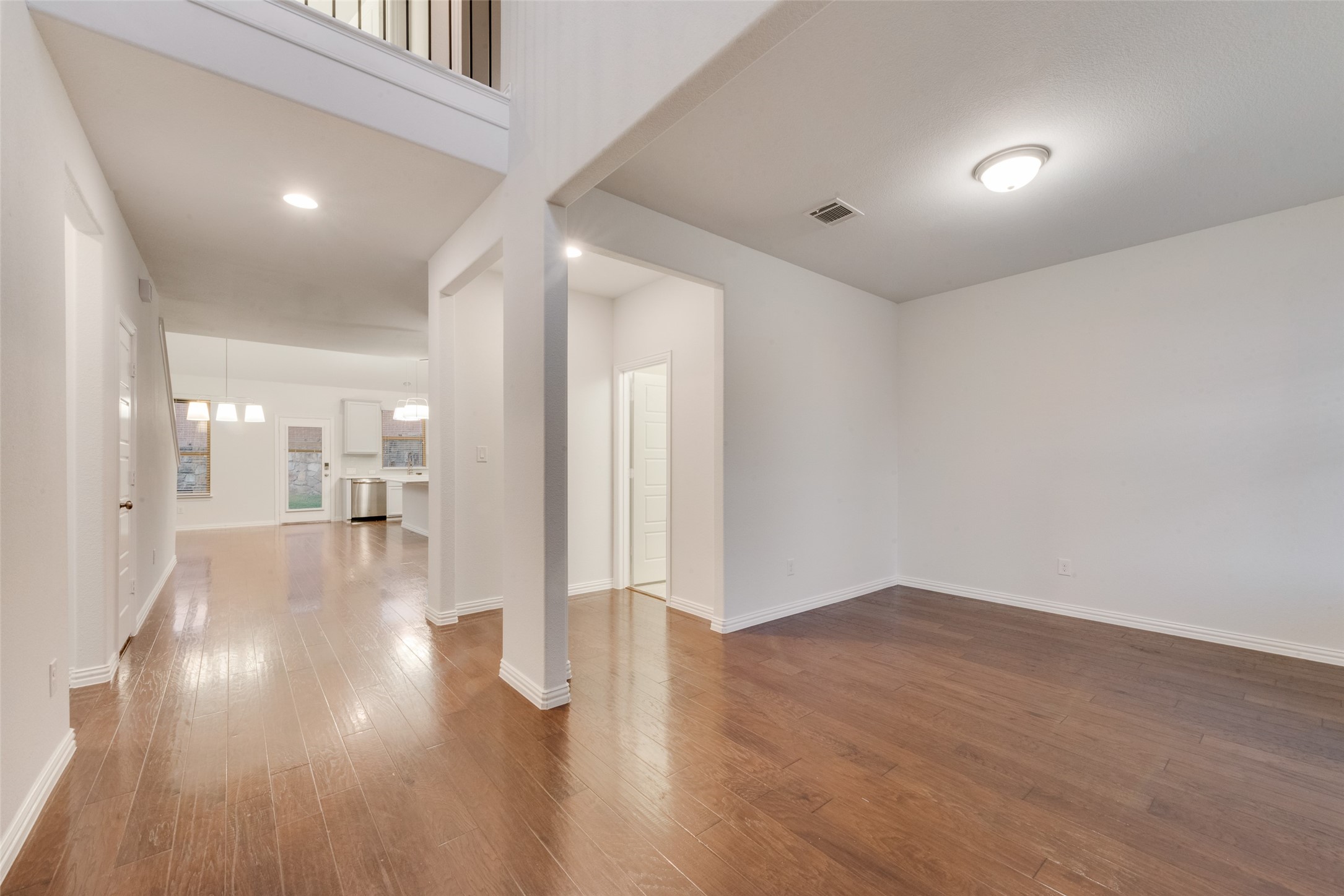 2418 Hillview Drive