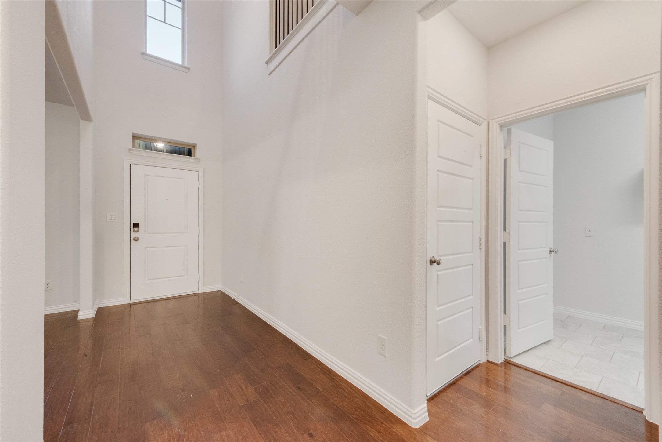 2418 Hillview Drive