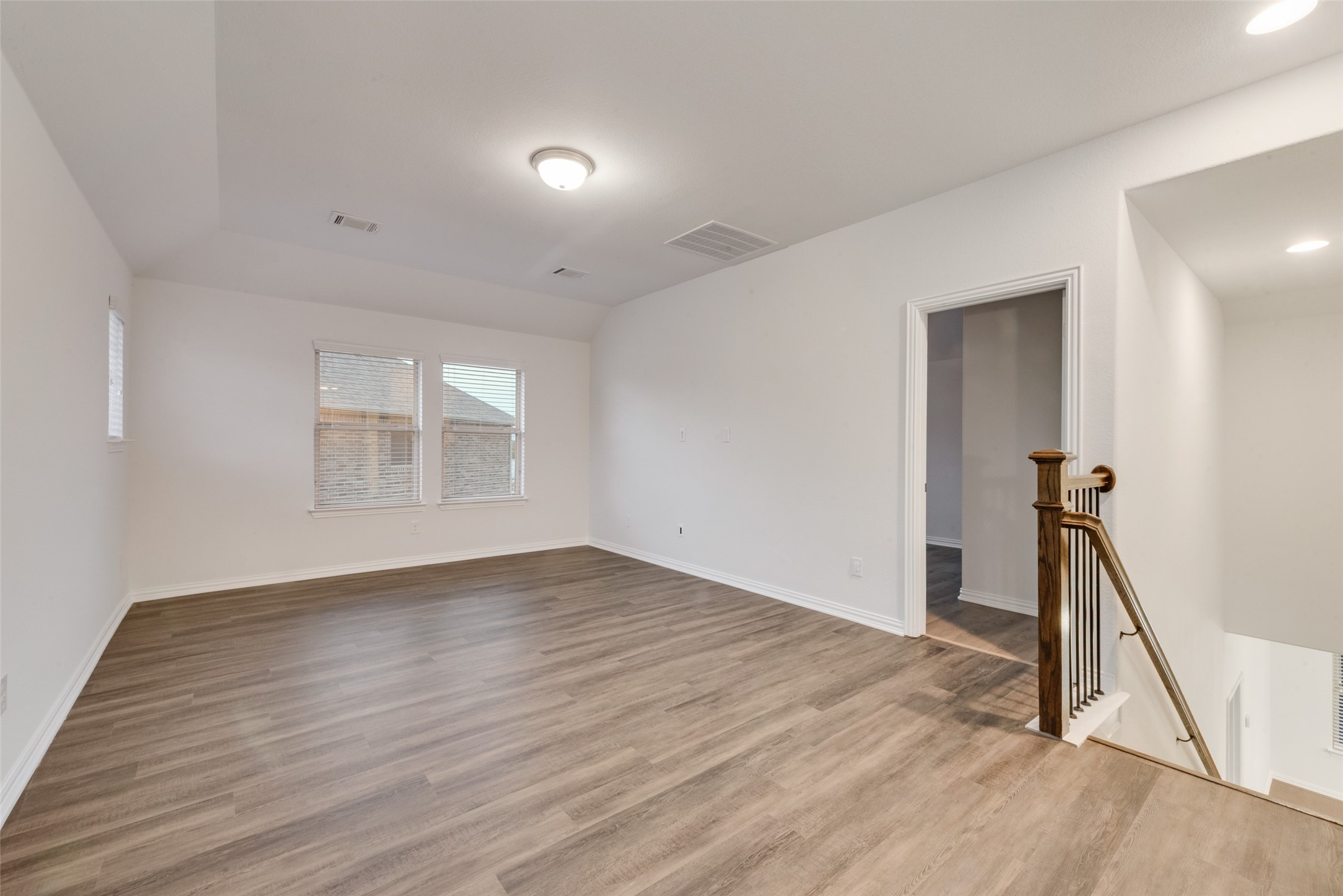 2418 Hillview Drive