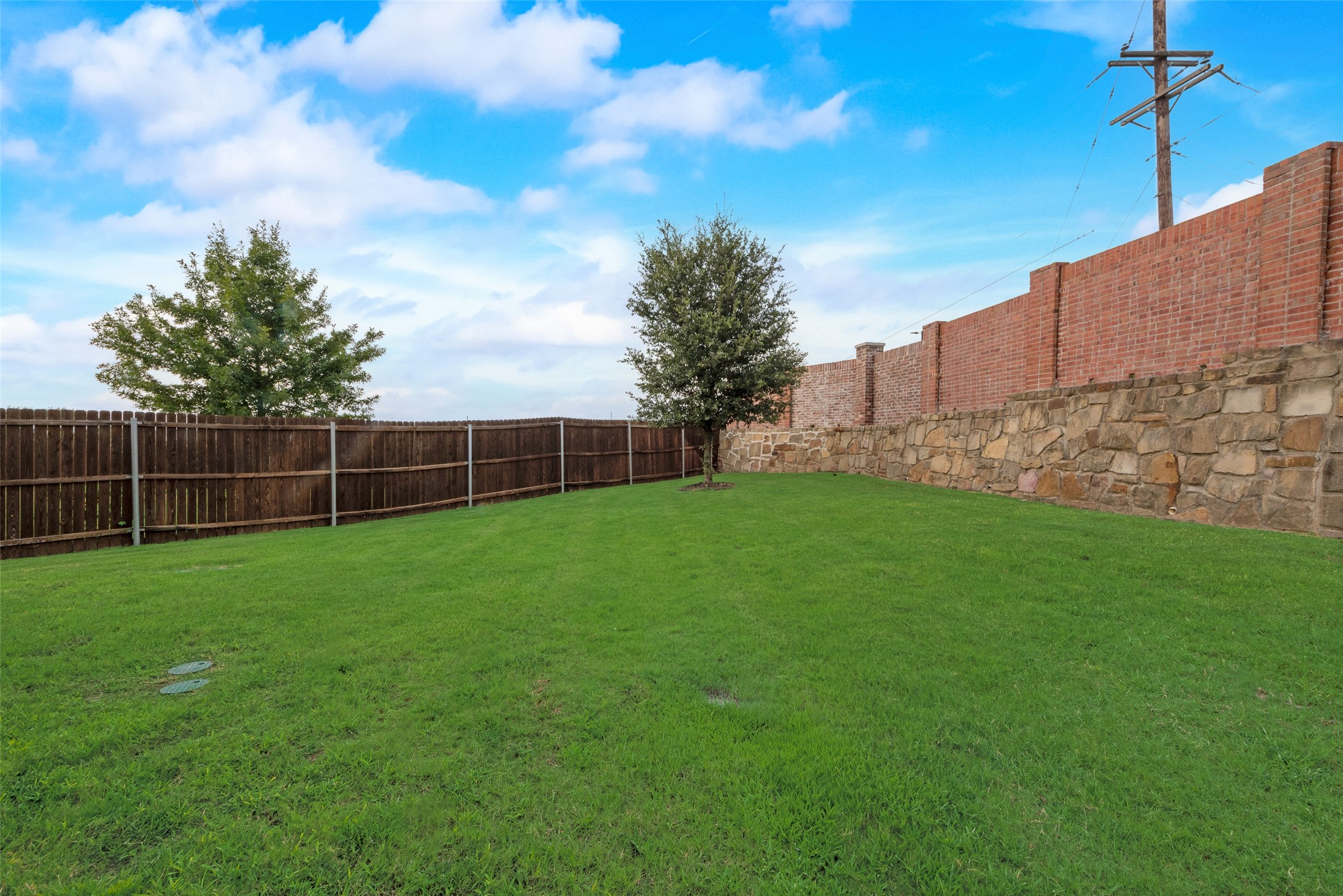 2418 Hillview Drive