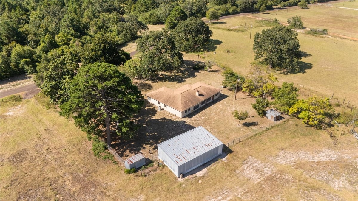 1000 County Road 1208