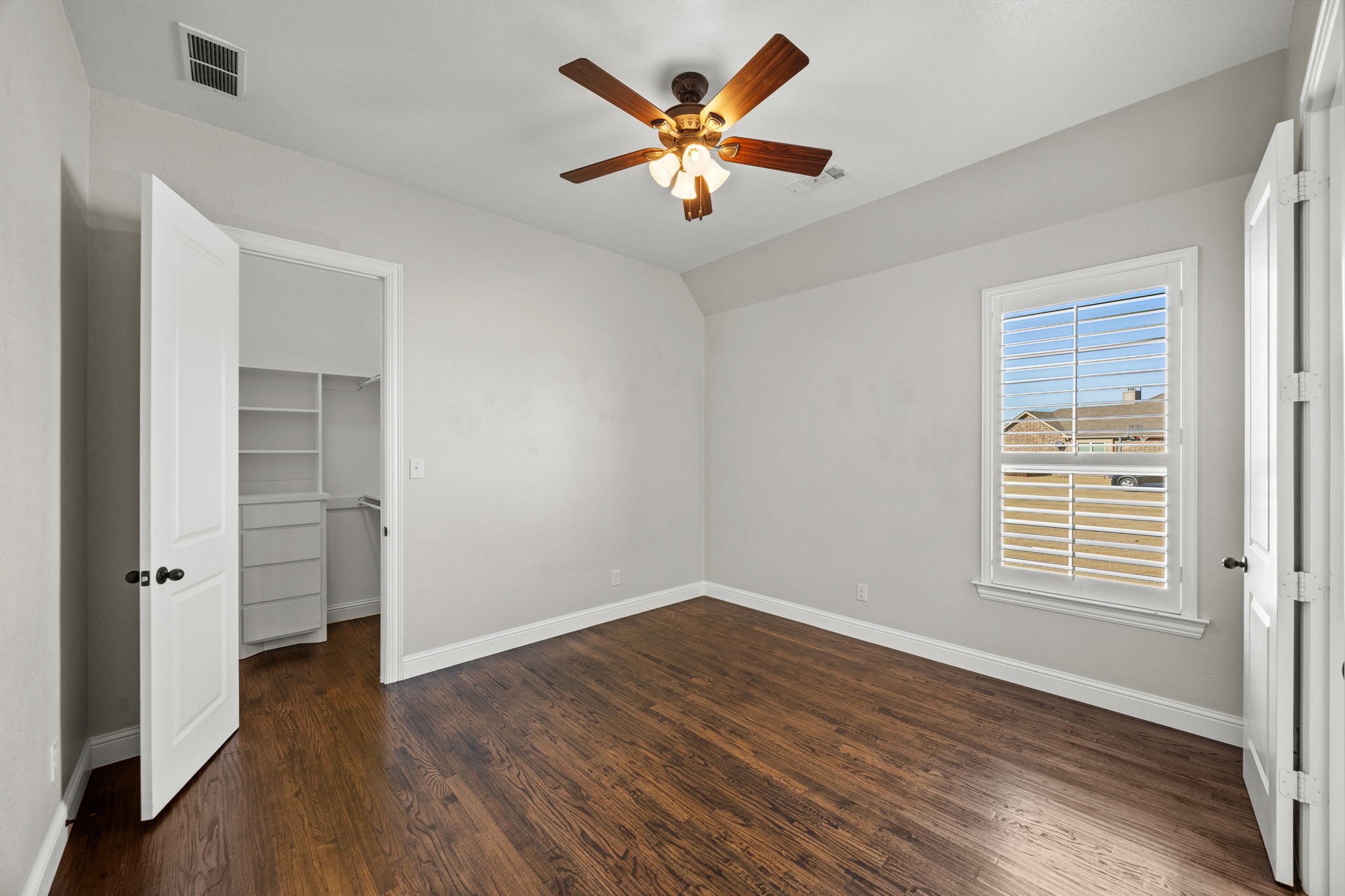 800 Yasmin Court