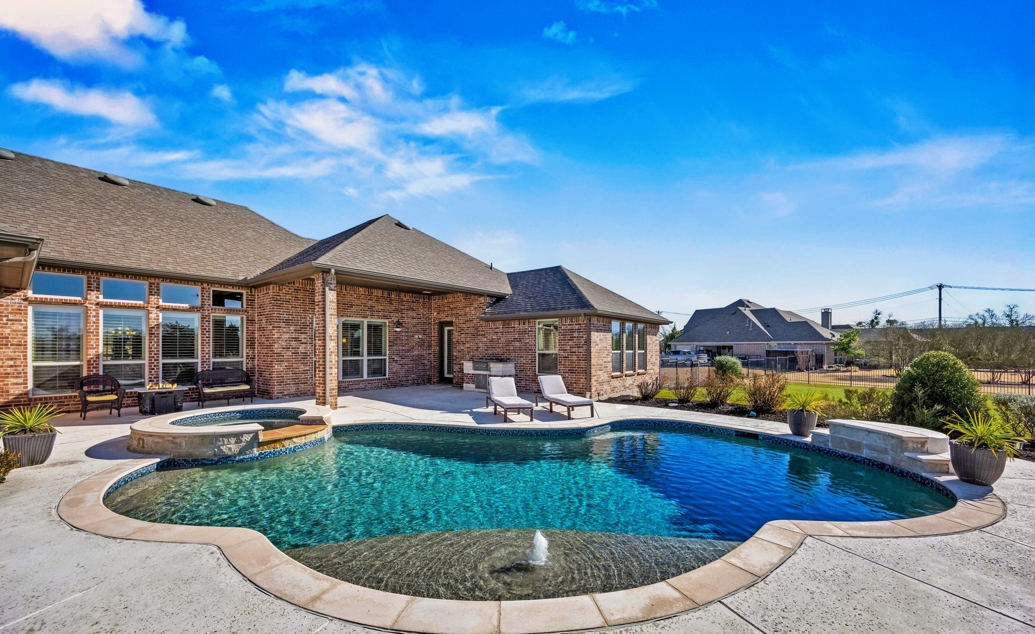 800 Yasmin Court