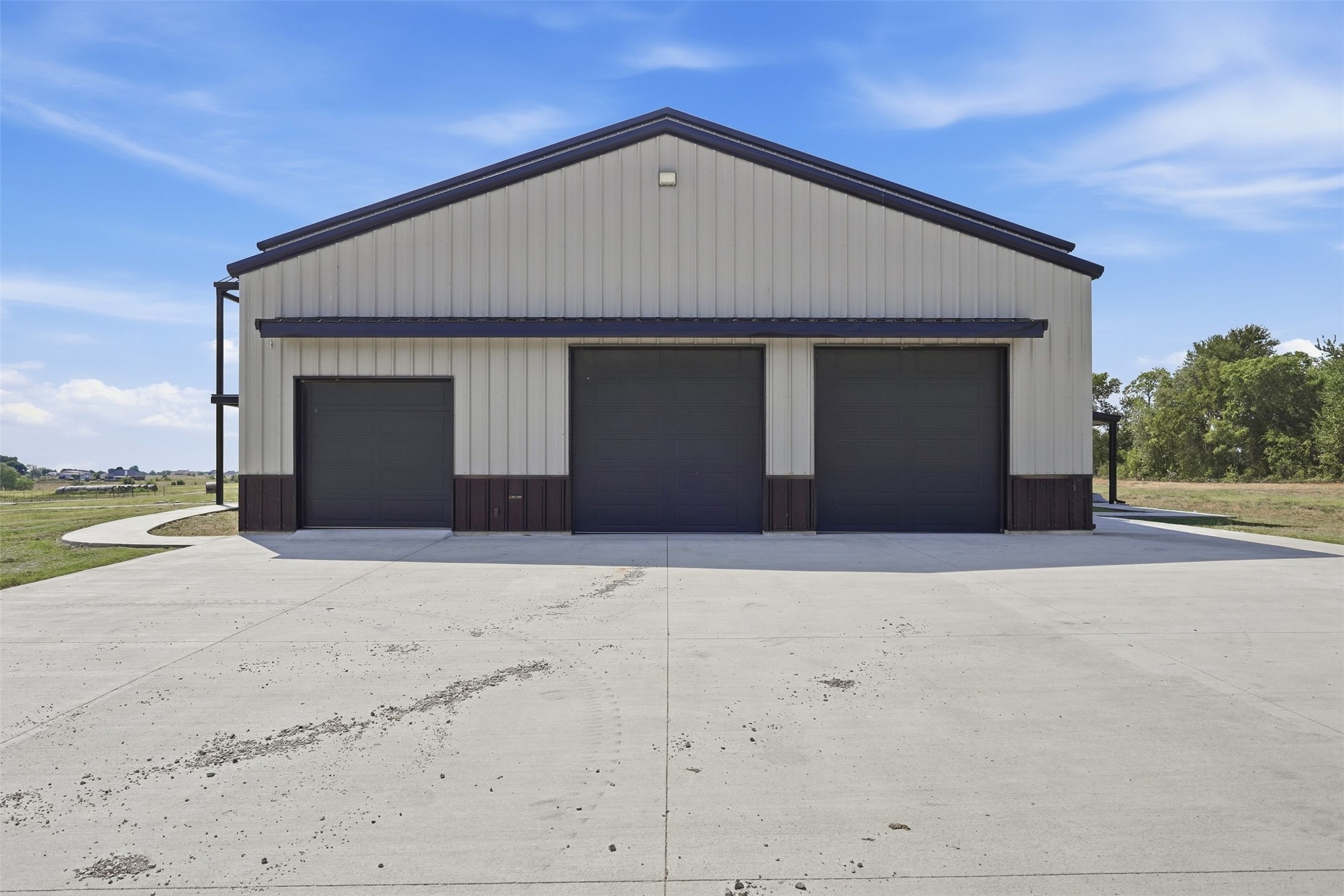 1345 Fm 272