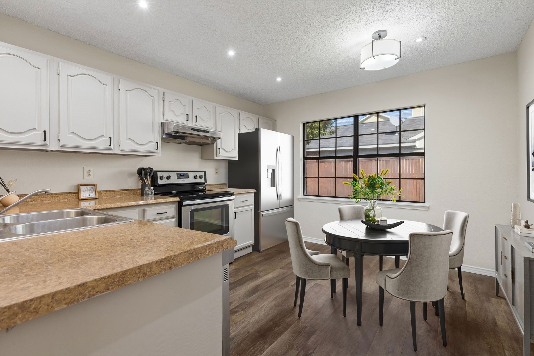 1805 Creekside Court