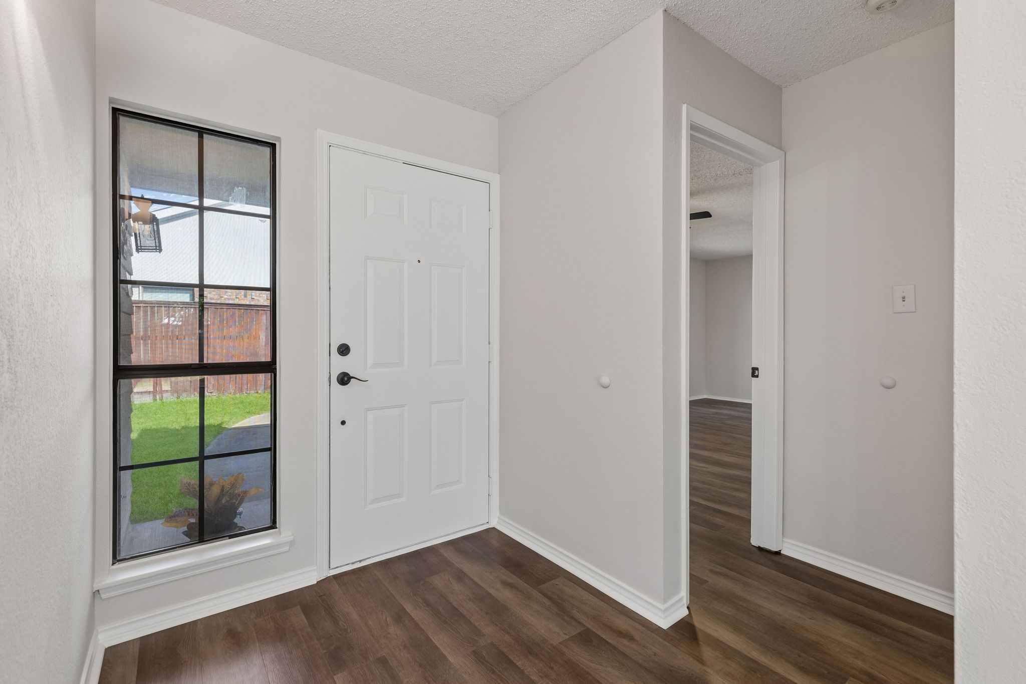 1805 Creekside Court