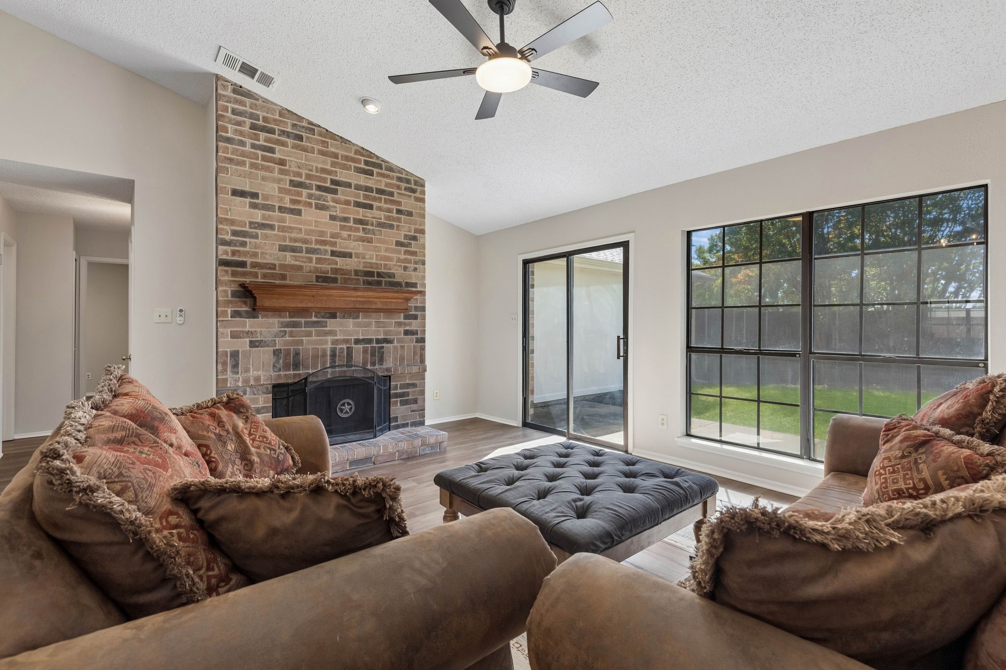1805 Creekside Court