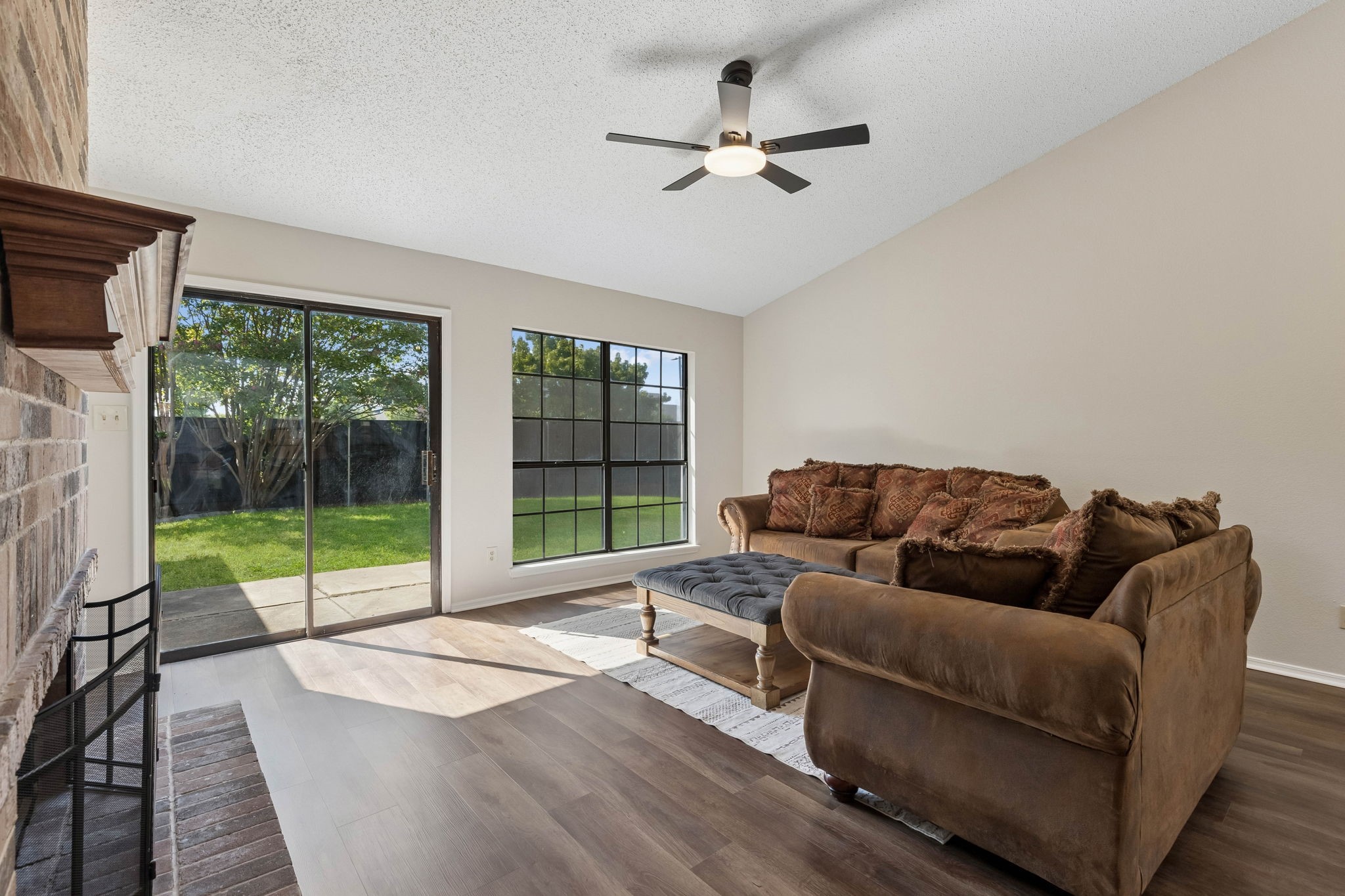 1805 Creekside Court