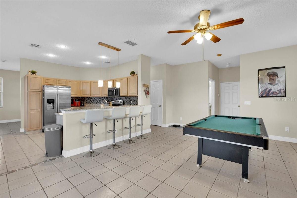 3279 FAIRFIELD DR