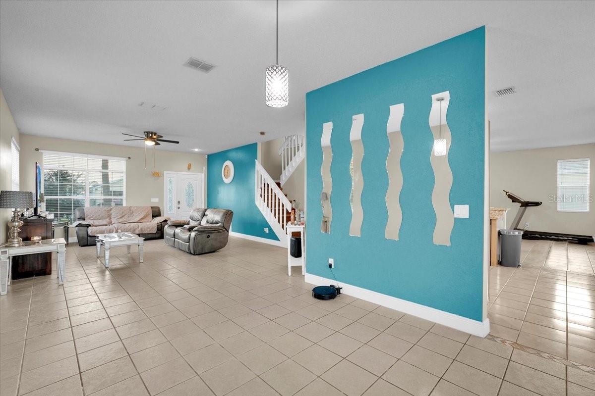 3279 FAIRFIELD DR