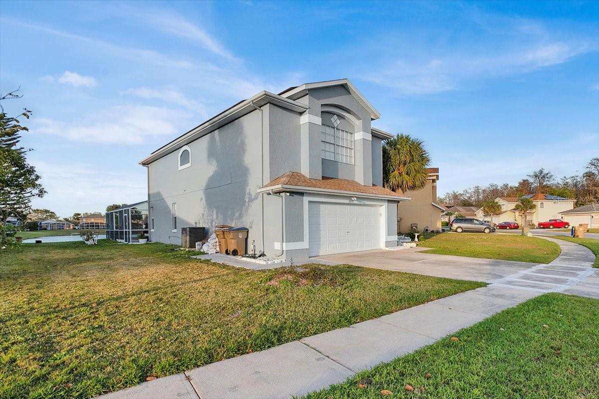 3279 FAIRFIELD DR