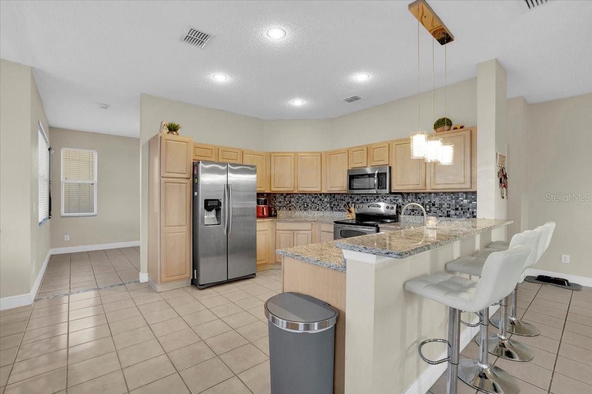 3279 FAIRFIELD DR